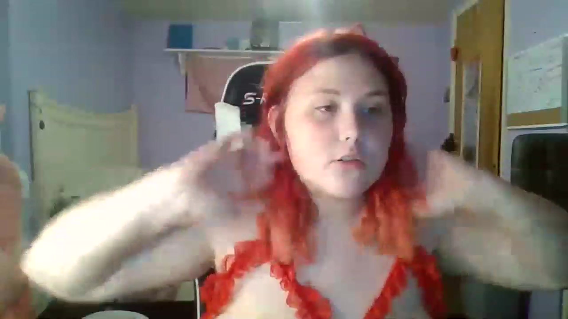 Gallery image thumbnail from Violetskiess1's myfreecams stream on, 11/25/2022, 03:33 image 19 of 20