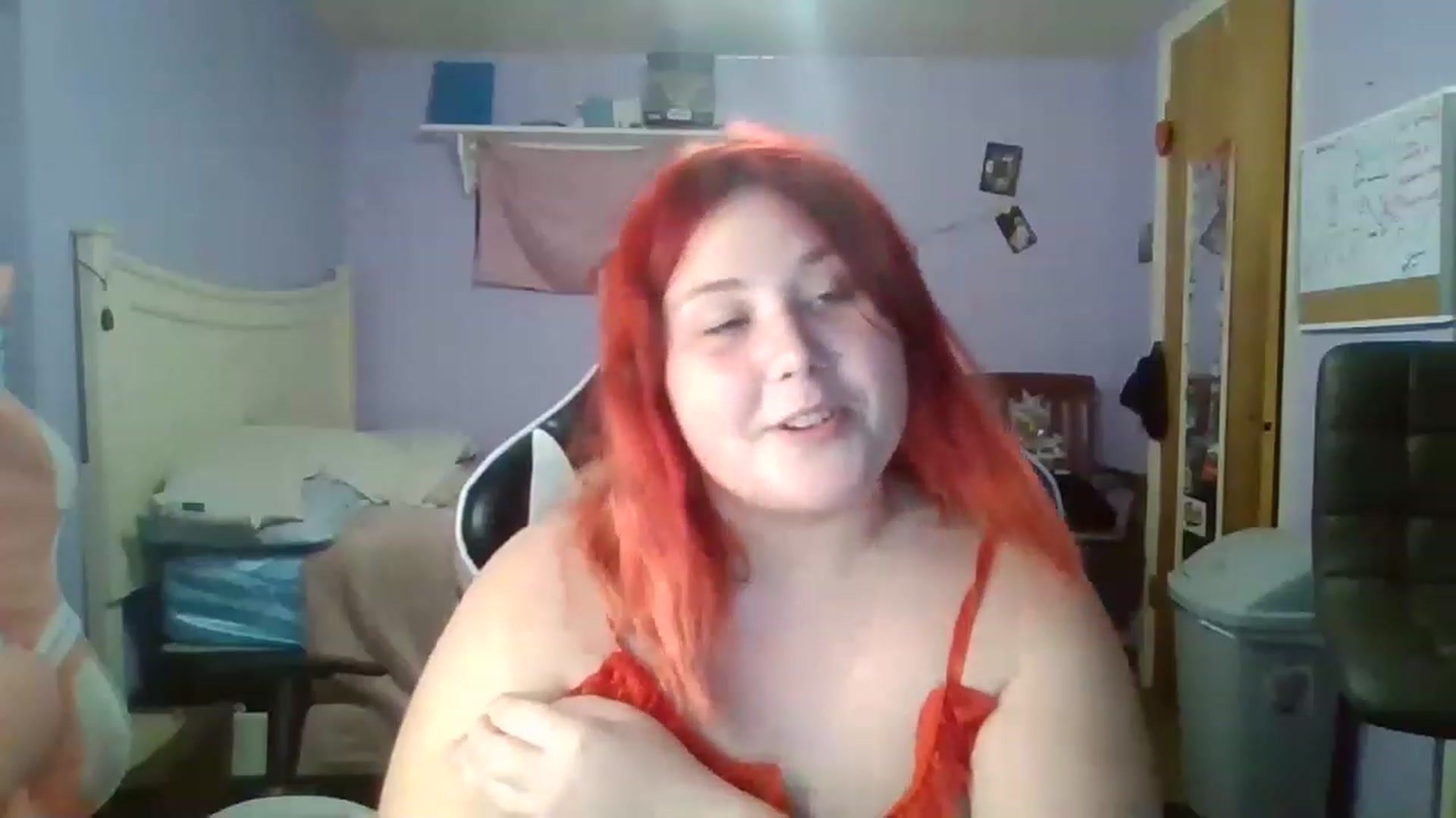 Gallery image thumbnail from Violetskiess1's myfreecams stream on, 11/25/2022, 03:33 image 12 of 20
