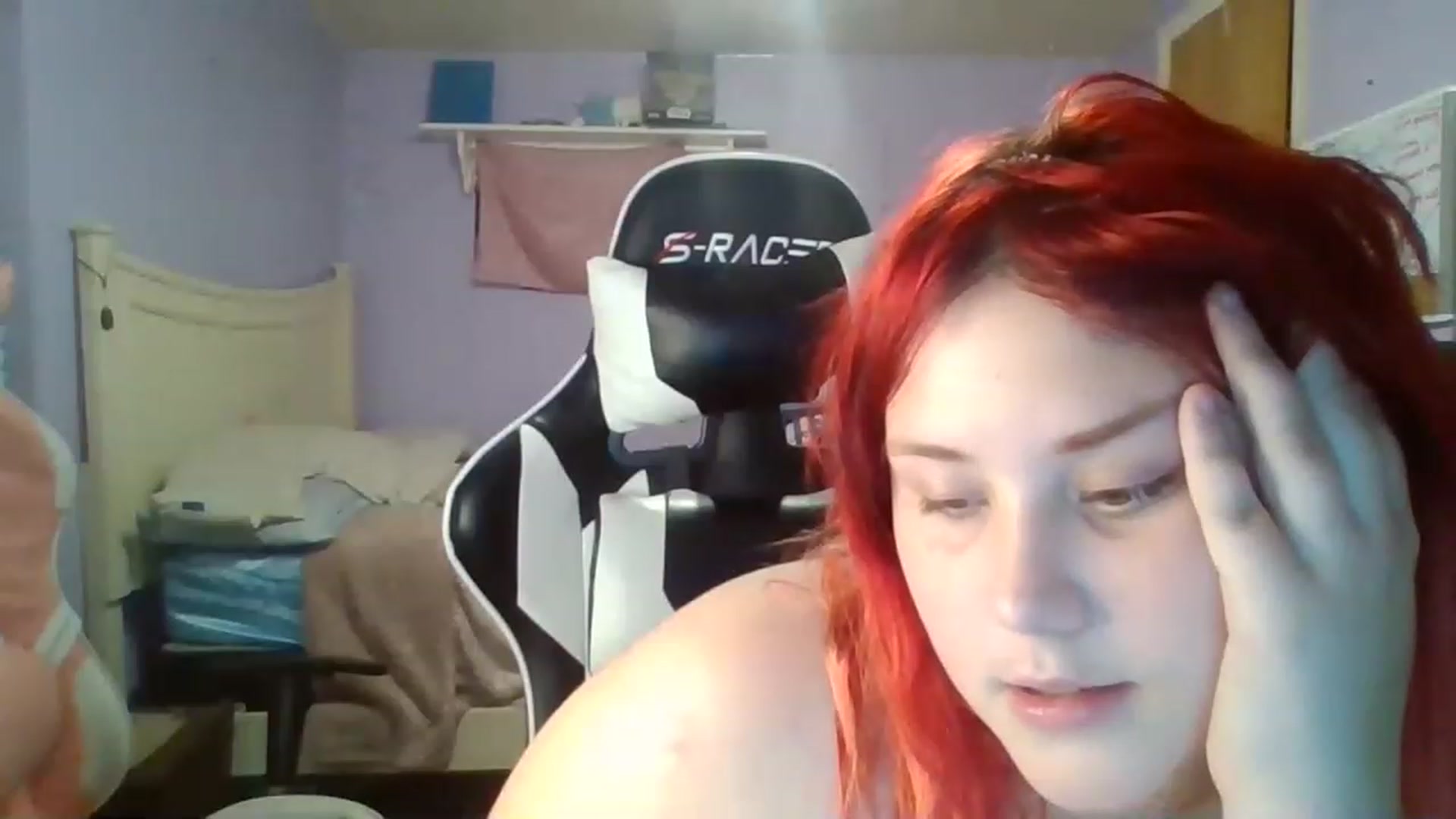 Gallery image thumbnail from Violetskiess1's myfreecams stream on, 11/25/2022, 03:33 image 14 of 20