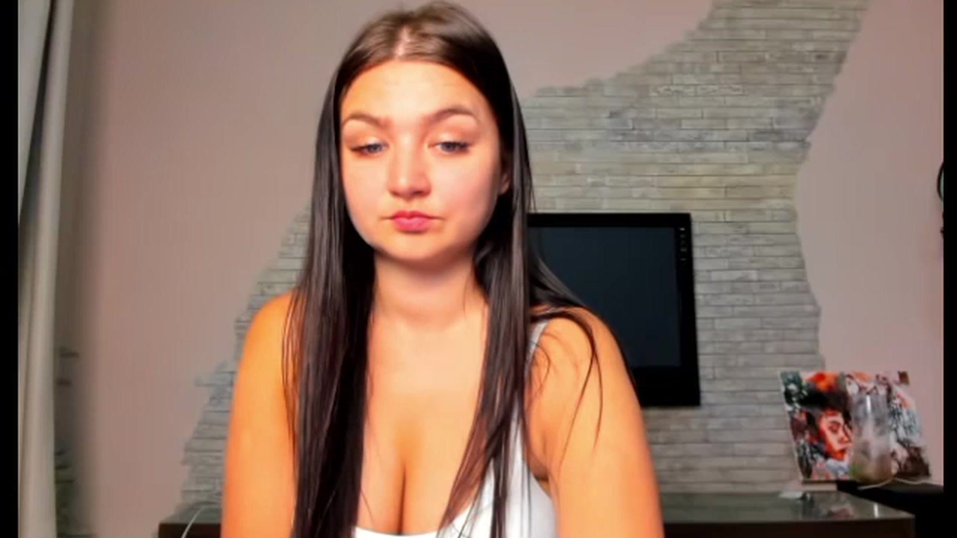 Gallery image thumbnail from ViolettStar's myfreecams stream on, 04/14/2025, 02:03 image 16 of 20