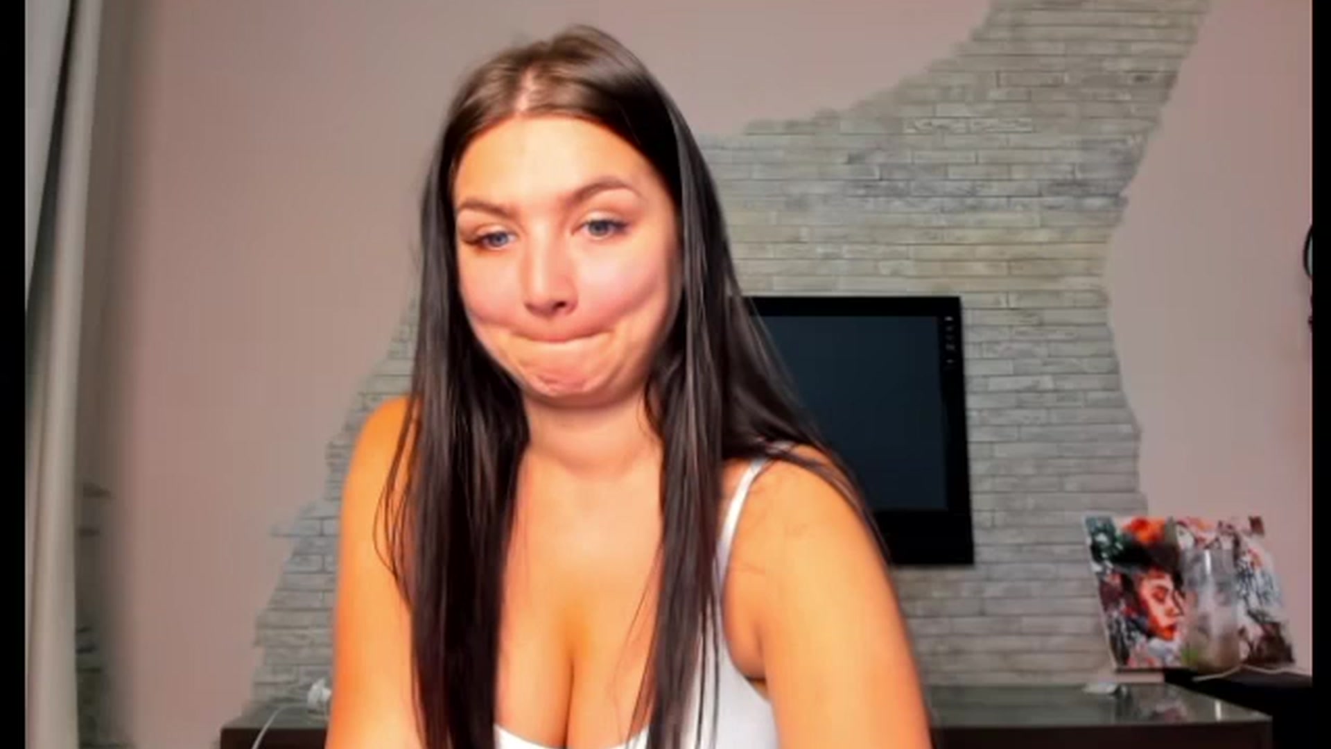 Gallery image thumbnail from ViolettStar's myfreecams stream on, 04/14/2025, 02:52 image 1 of 20