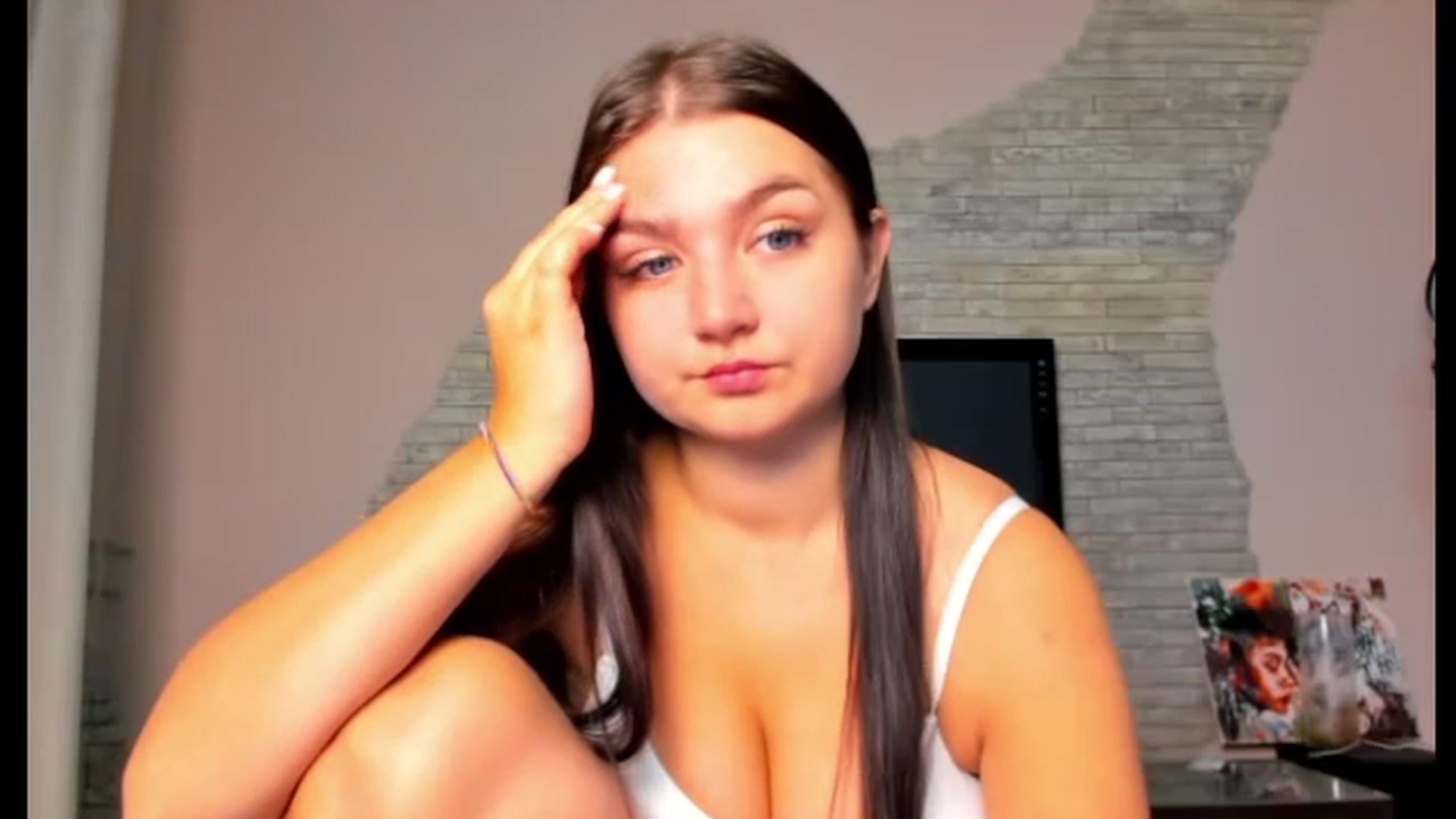 Gallery image thumbnail from ViolettStar's myfreecams stream on, 04/15/2025, 01:07 image 9 of 20