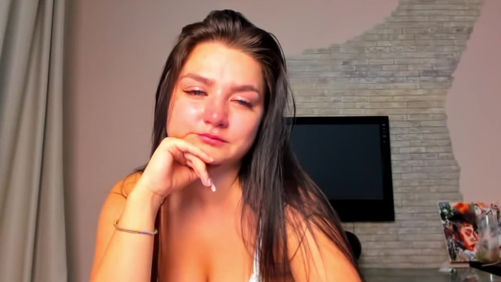 Gallery image thumbnail from ViolettStar's myfreecams stream on, 05/13/2025, 03:16 image 4 of 20