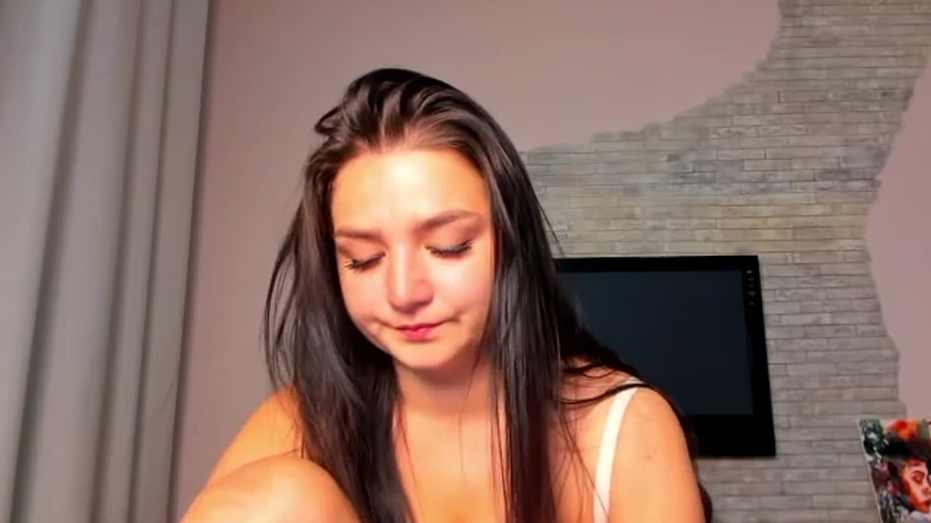 Gallery image thumbnail from ViolettStar's myfreecams stream on, 05/15/2025, 04:57 image 9 of 20