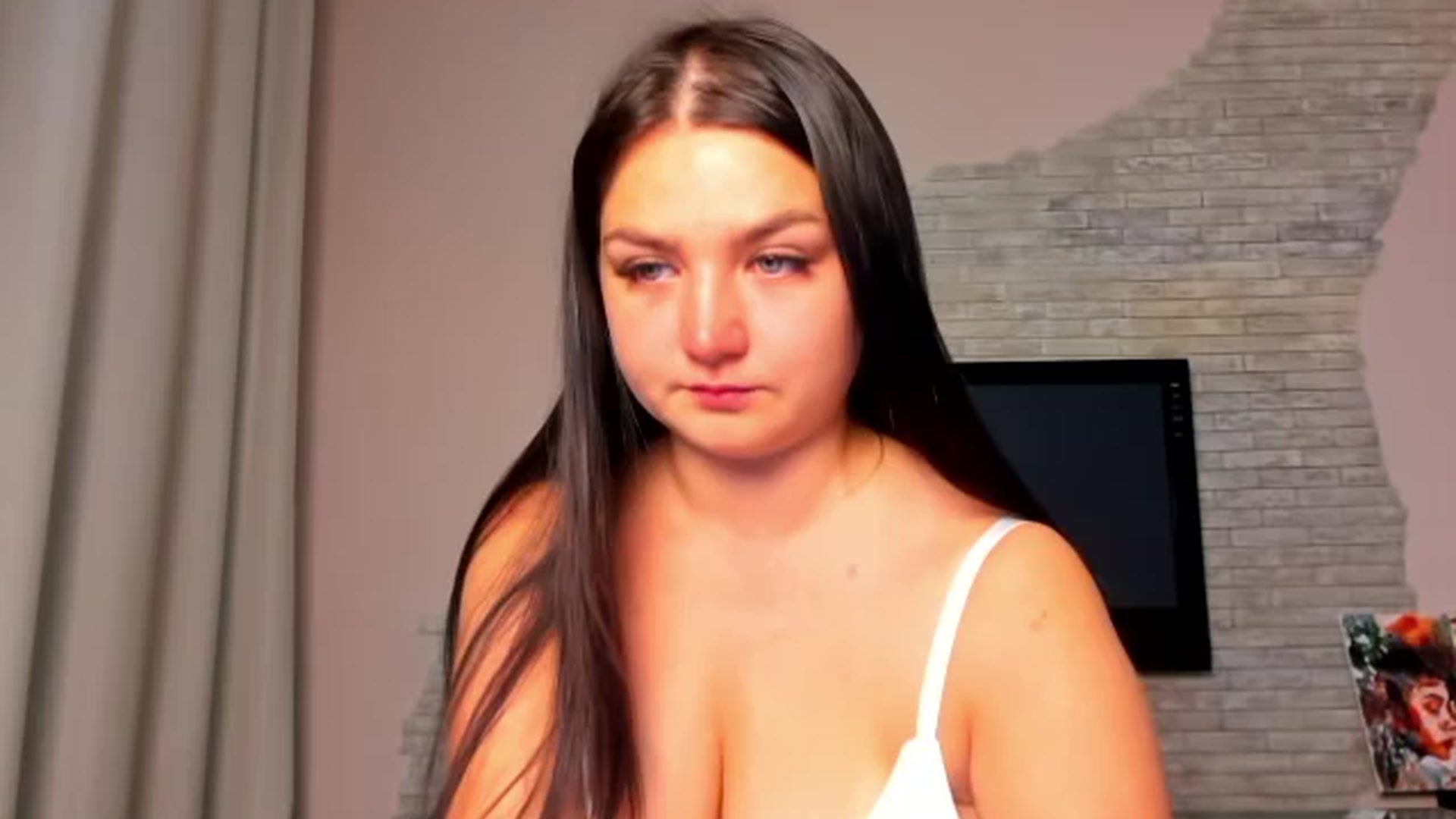 Gallery image thumbnail from ViolettStar's myfreecams stream on, 05/16/2025, 03:20 image 1 of 20
