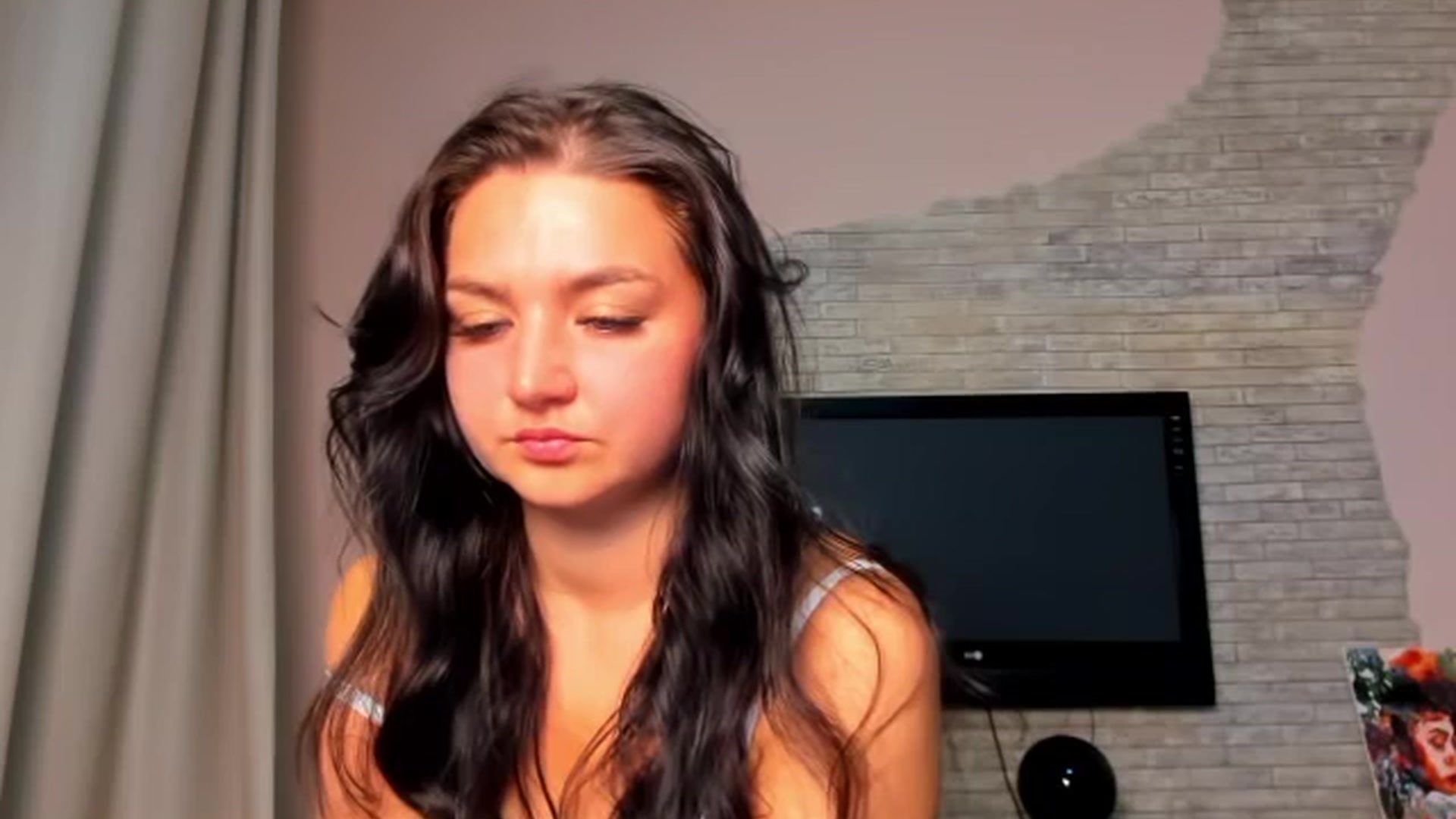 Gallery image thumbnail from ViolettStar's myfreecams stream on, 05/17/2025, 01:45 image 14 of 20