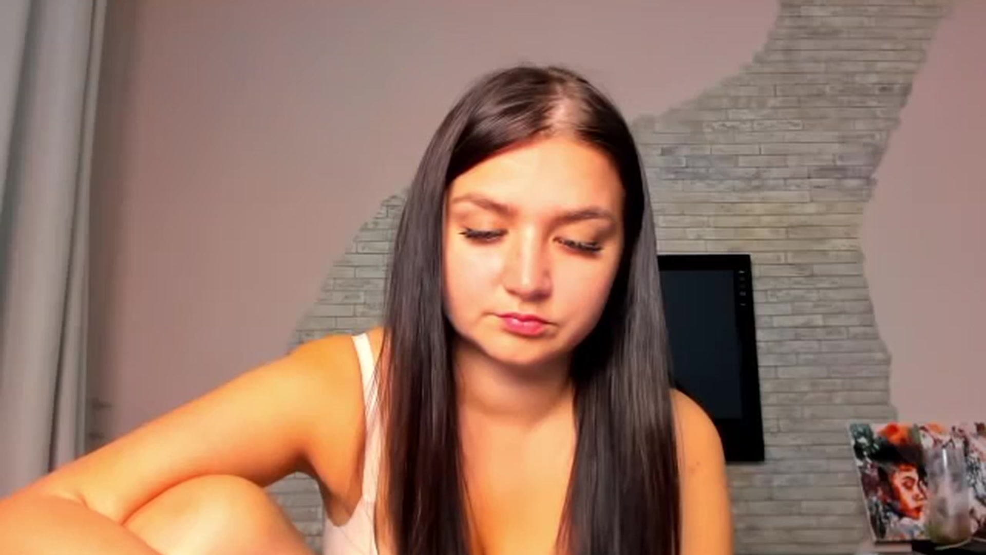 Gallery image thumbnail from ViolettStar's myfreecams stream on, 05/24/2025, 01:47 image 17 of 20