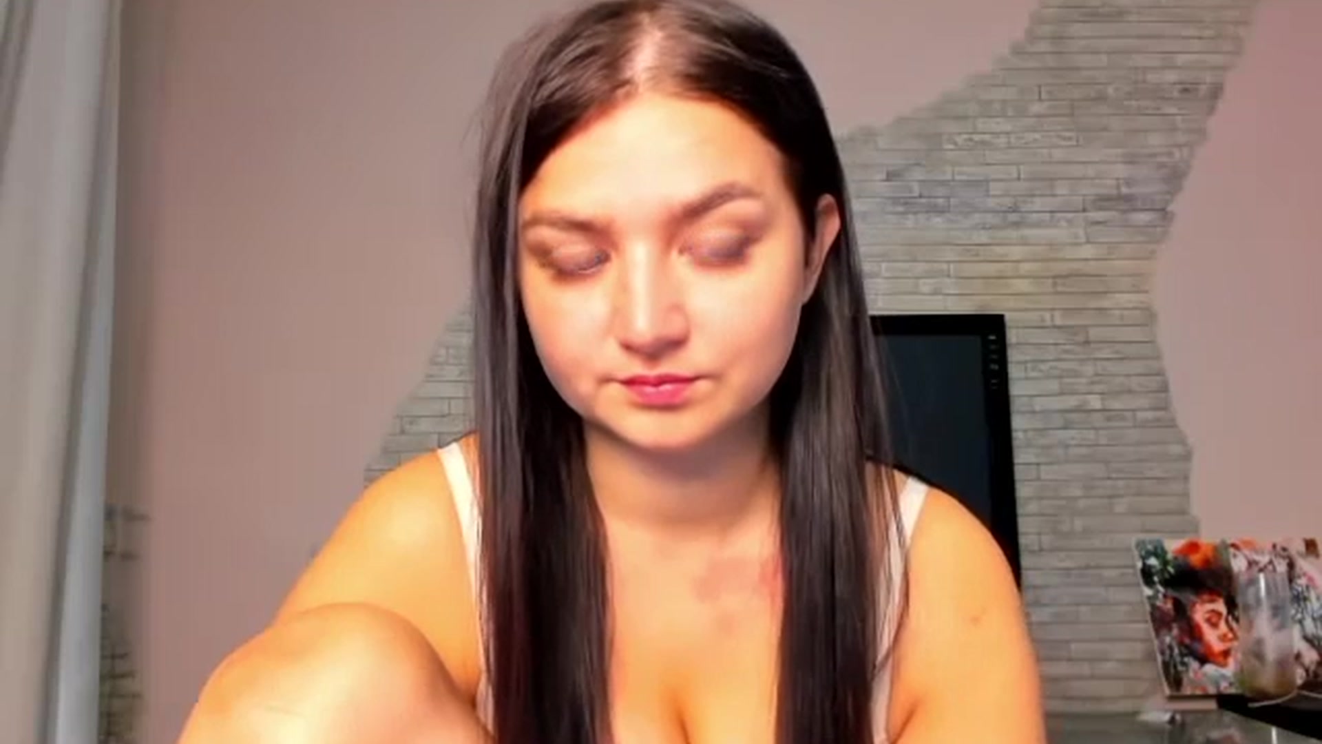 Gallery image thumbnail from ViolettStar's myfreecams stream on, 05/24/2025, 01:47 image 4 of 20