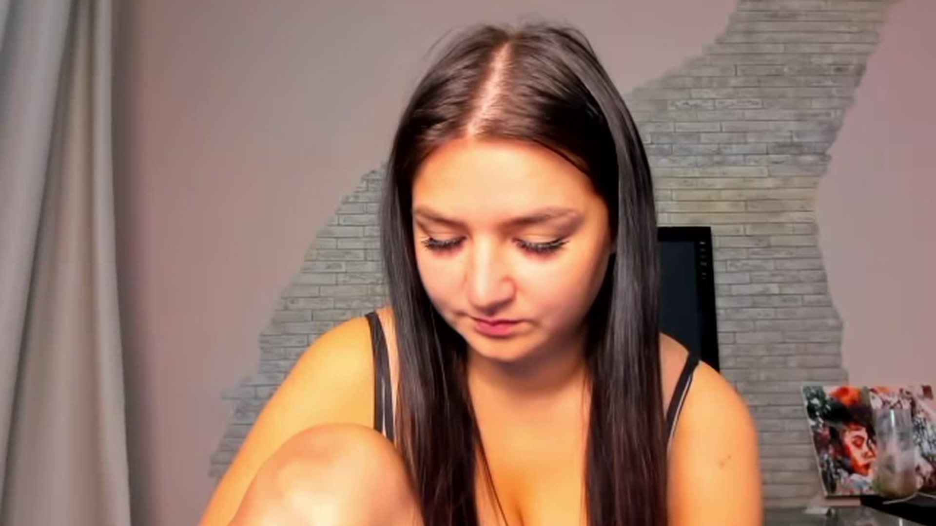 Gallery image thumbnail from ViolettStar's myfreecams stream on, 05/26/2025, 02:15 image 5 of 20