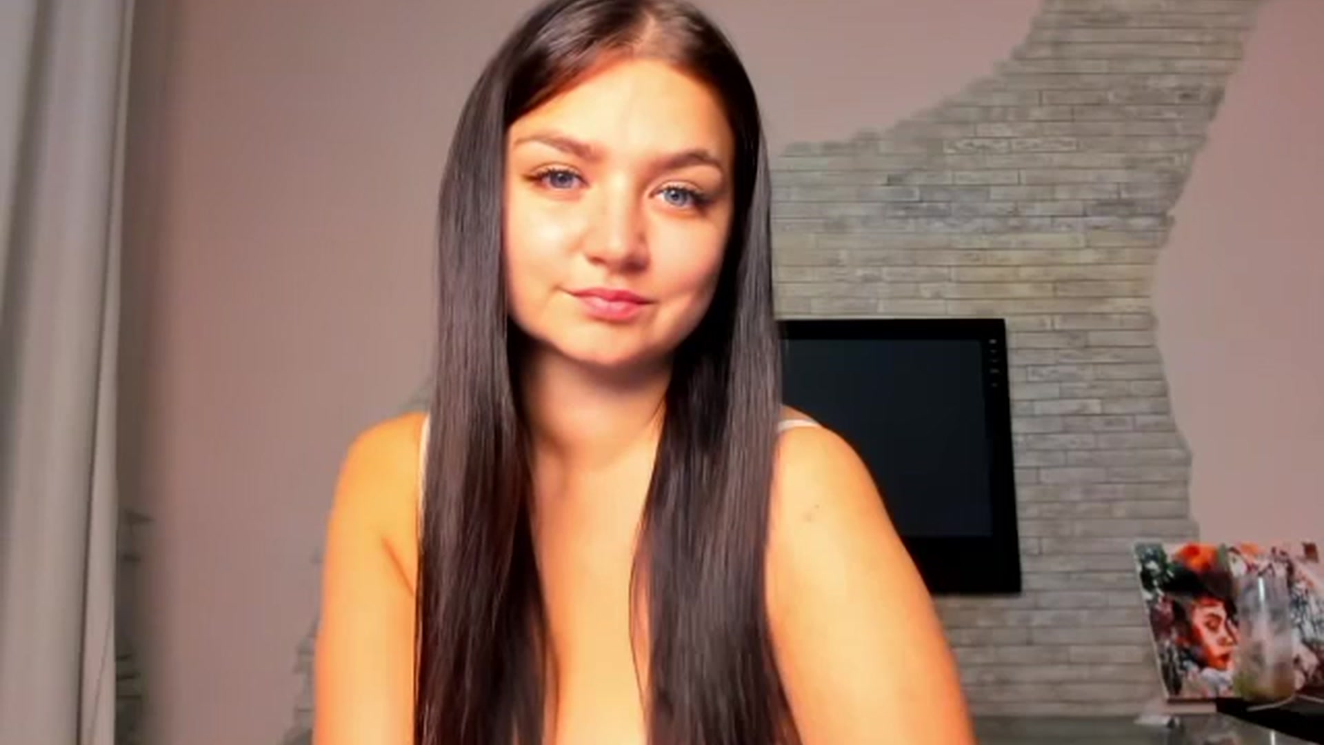 Gallery image thumbnail from ViolettStar's myfreecams stream on, 05/27/2025, 01:43 image 12 of 20