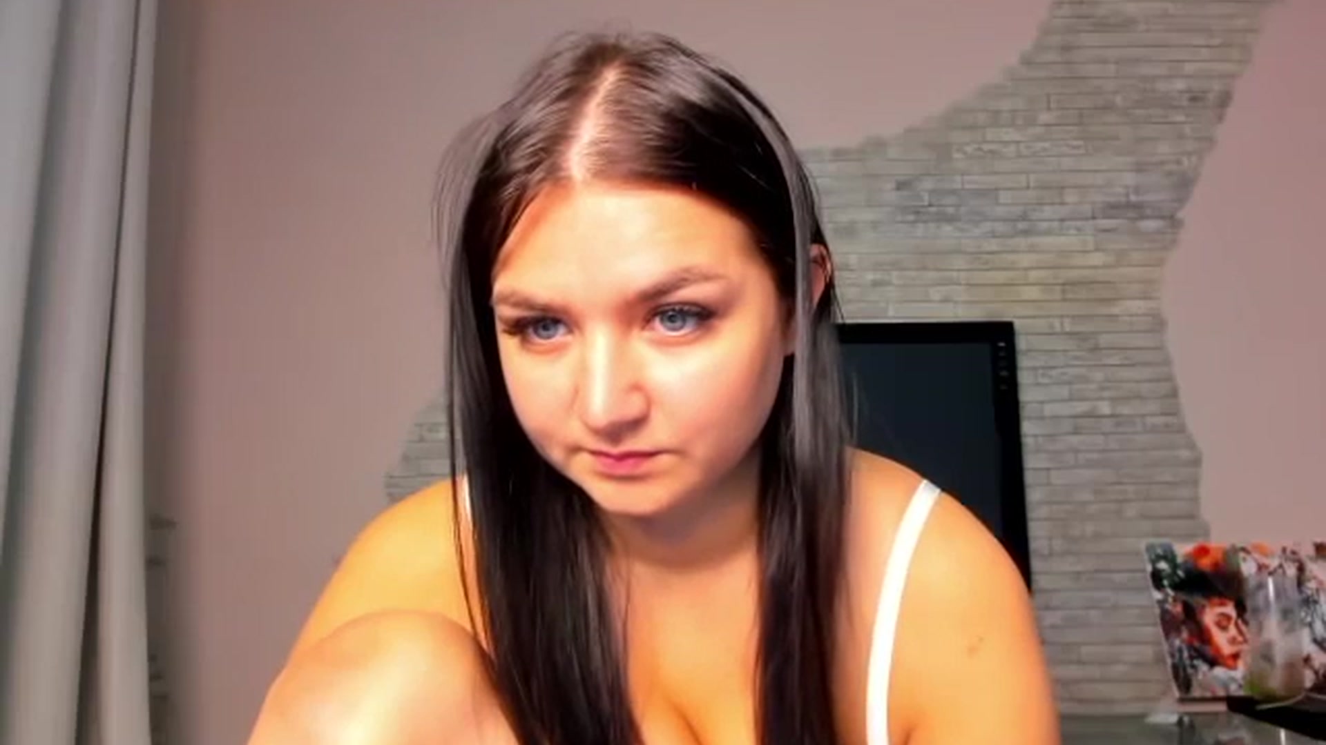 Gallery image thumbnail from ViolettStar's myfreecams stream on, 05/28/2025, 02:45 image 9 of 20