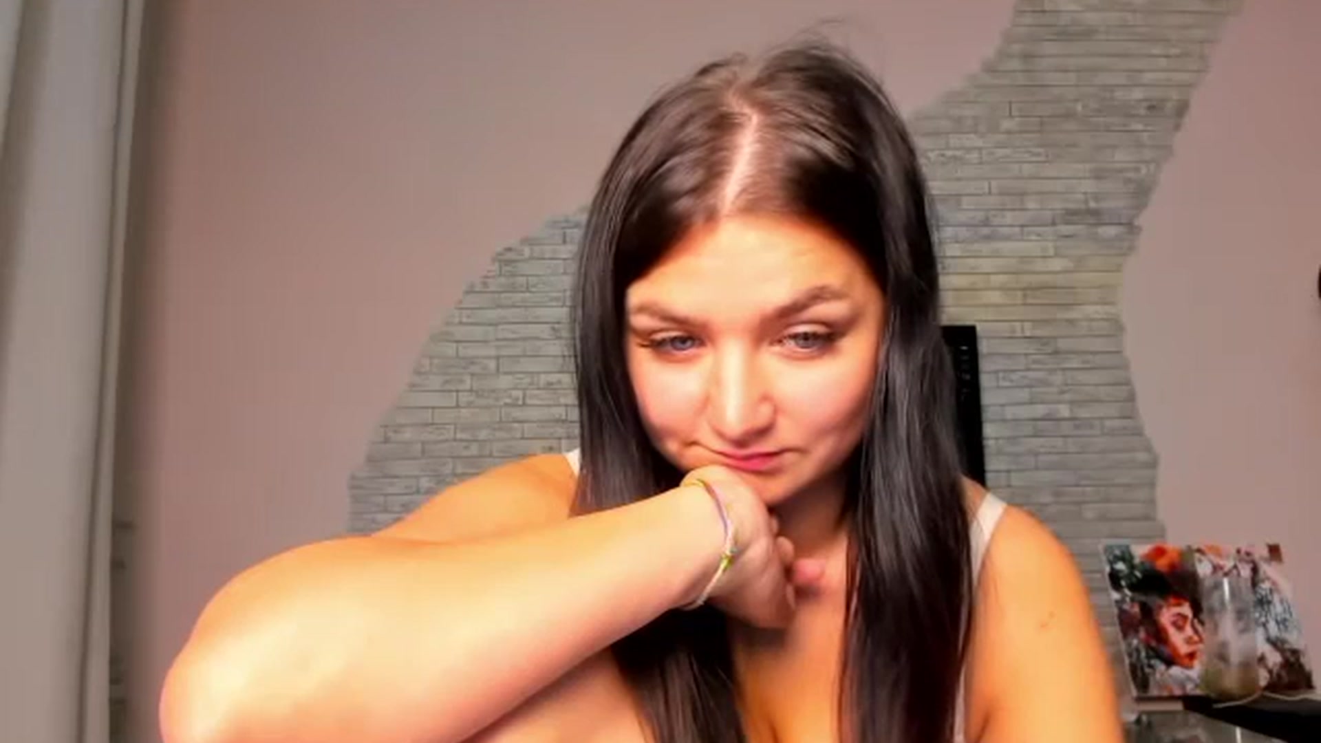 Gallery image thumbnail from ViolettStar's myfreecams stream on, 05/31/2025, 03:08 image 8 of 20