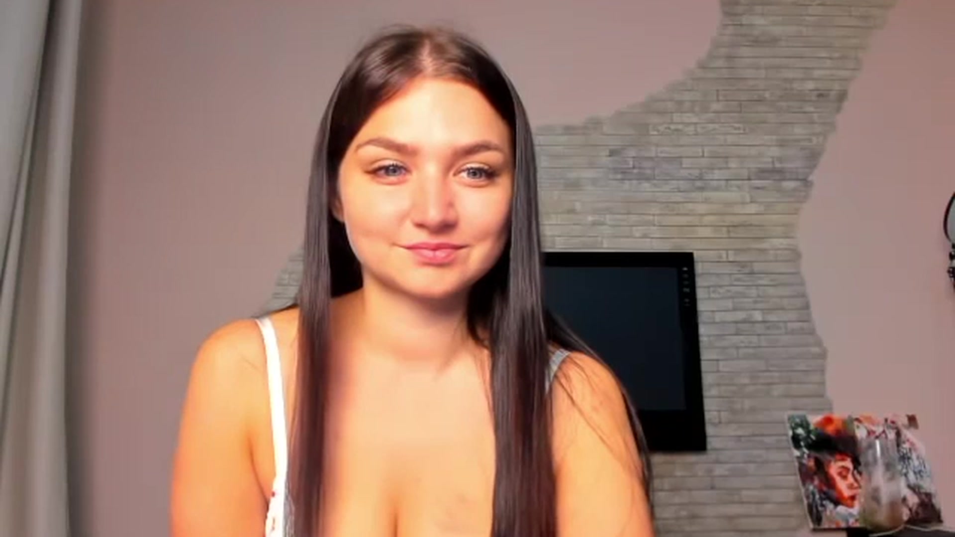 Gallery image thumbnail from ViolettStar's myfreecams stream on, 06/03/2025, 24:53 image 10 of 20