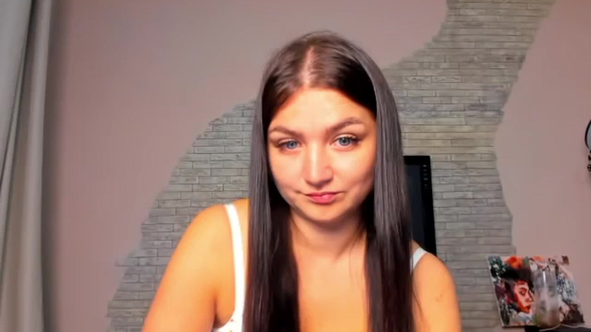 Gallery image thumbnail from ViolettStar's myfreecams stream on, 06/03/2025, 01:50 image 8 of 20