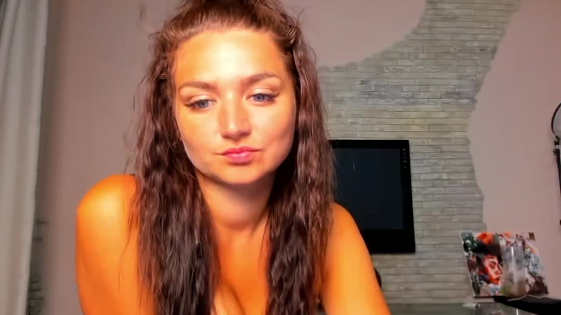 Gallery image thumbnail from ViolettStar's myfreecams stream on, 07/07/2025, 03:23 image 12 of 20