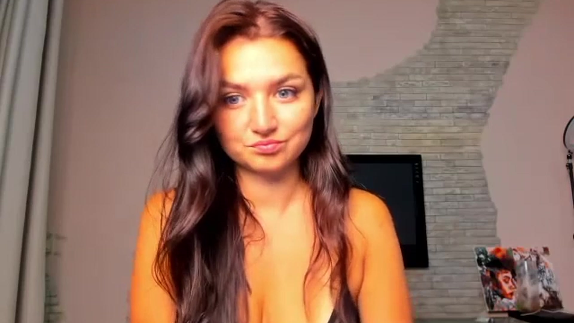 Gallery image thumbnail from ViolettStar's myfreecams stream on, 07/15/2025, 02:17 image 5 of 20