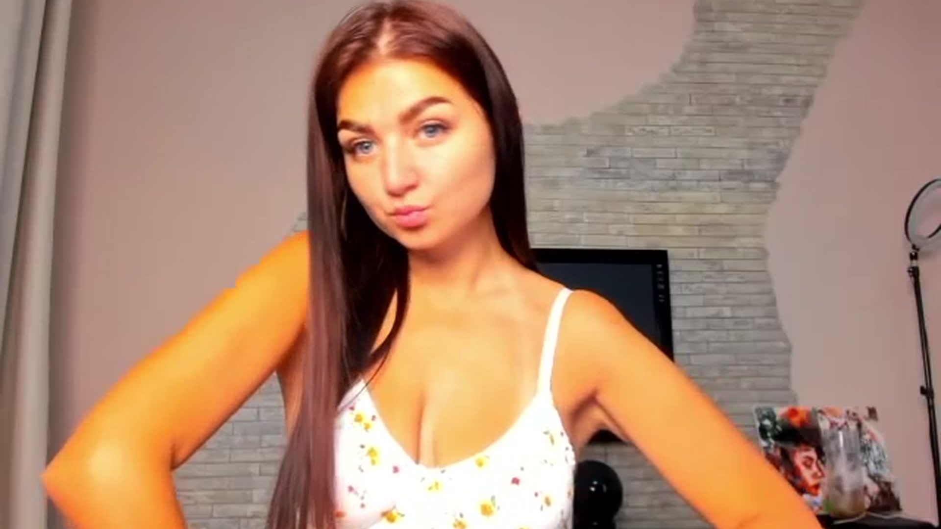 Gallery image thumbnail from ViolettStar's myfreecams stream on, 07/27/2025, 01:25 image 20 of 20