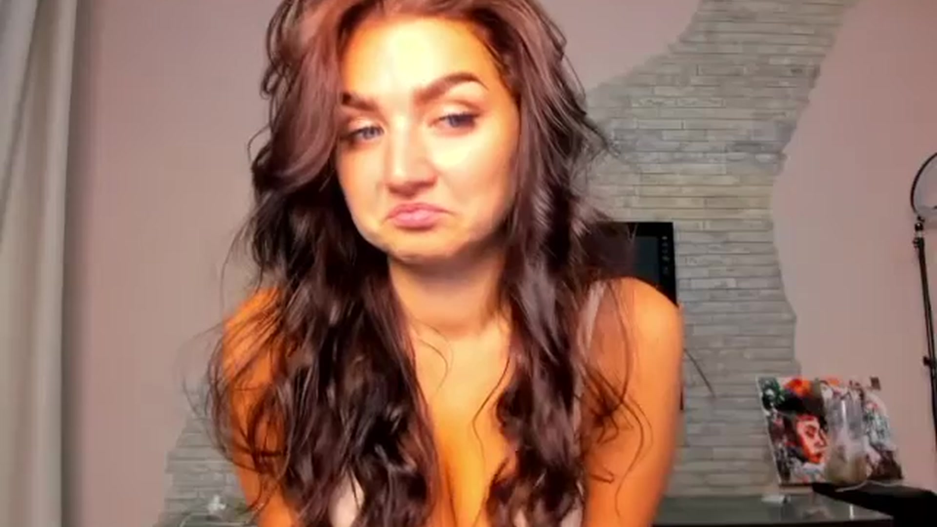 Gallery image thumbnail from ViolettStar's myfreecams stream on, 07/28/2025, 01:21 image 16 of 20