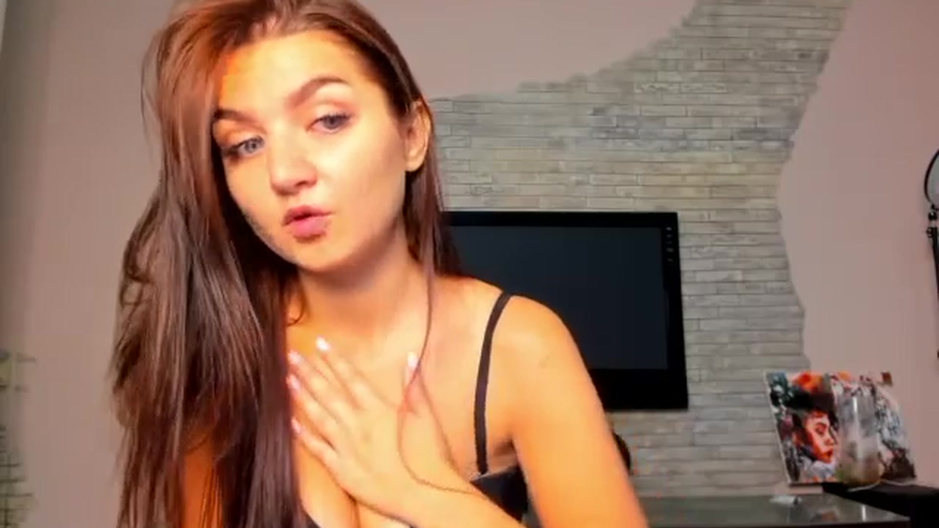 Gallery image thumbnail from ViolettStar's myfreecams stream on, 08/18/2025, 02:09 image 9 of 20