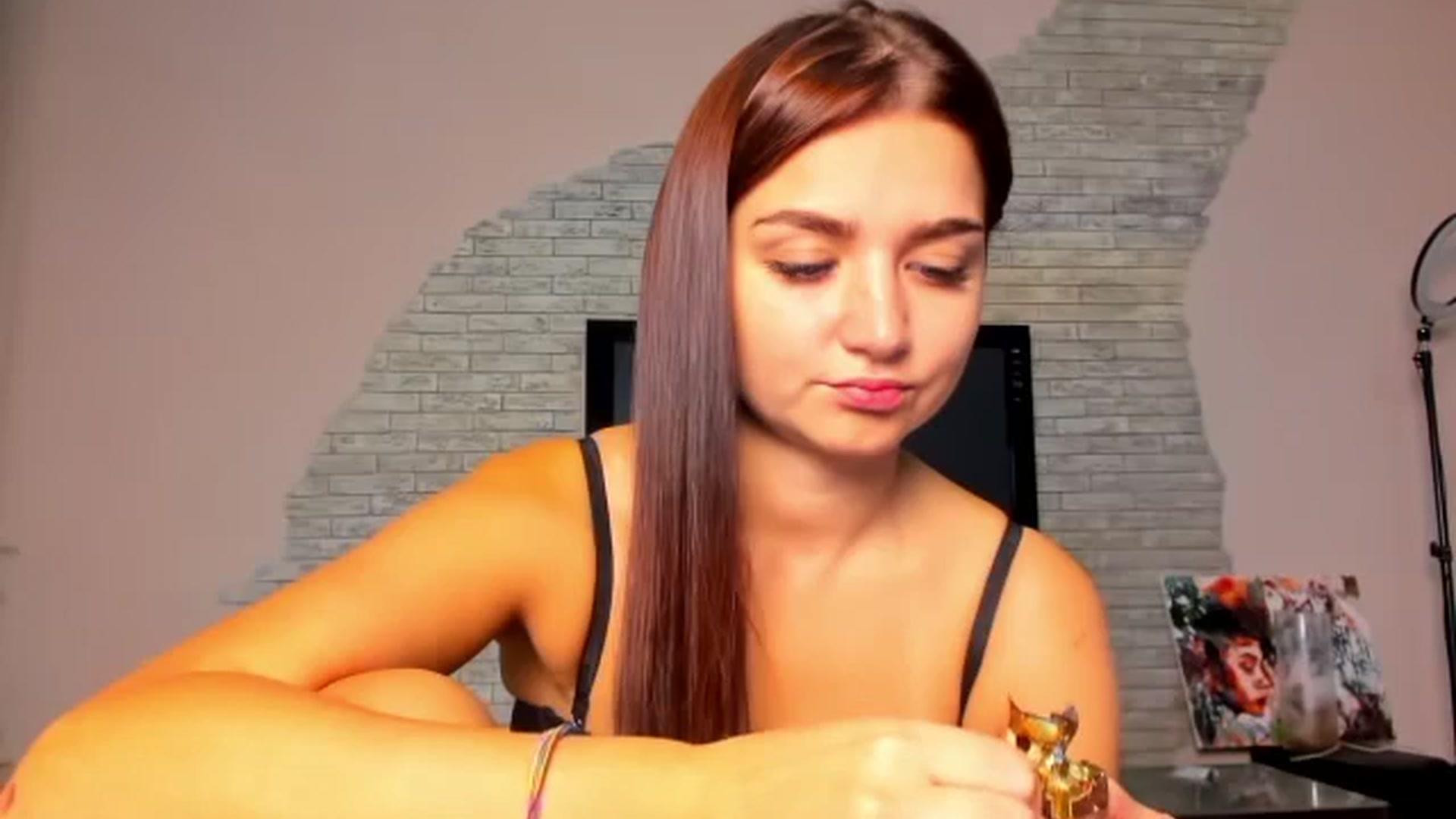 Gallery image thumbnail from ViolettStar's myfreecams stream on, 08/19/2025, 02:00 image 15 of 20