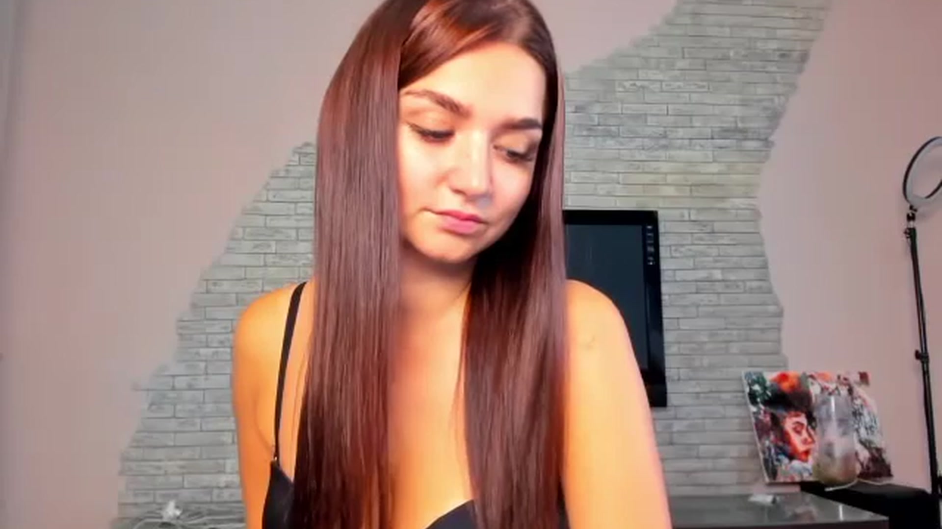 Gallery image thumbnail from ViolettStar's myfreecams stream on, 08/19/2025, 04:11 image 9 of 20