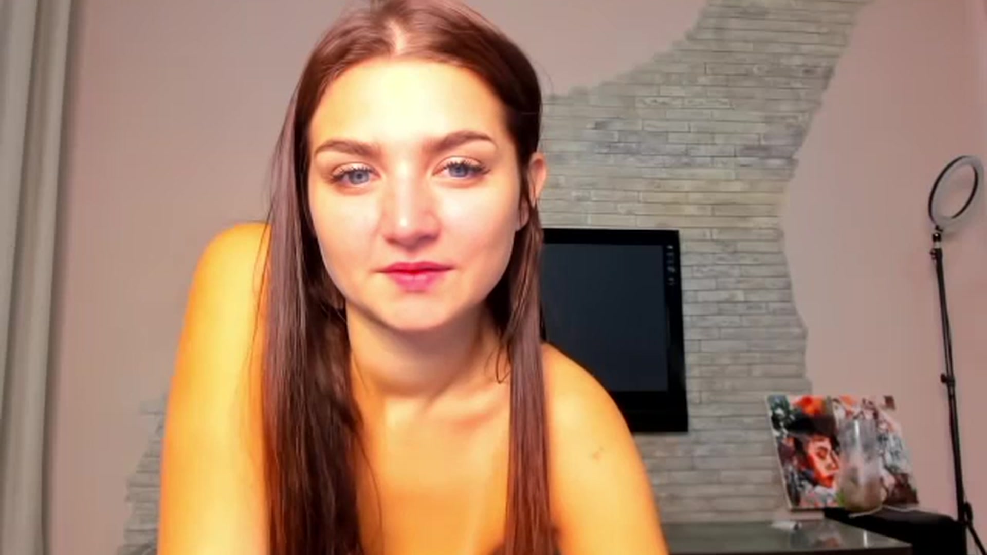 Gallery image thumbnail from ViolettStar's myfreecams stream on, 08/21/2025, 01:47 image 7 of 20