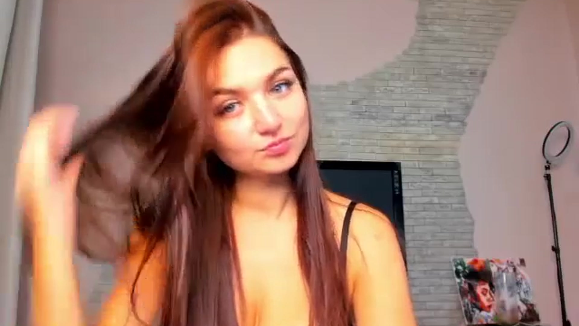 Gallery image thumbnail from ViolettStar's myfreecams stream on, 08/26/2025, 02:30 image 13 of 20