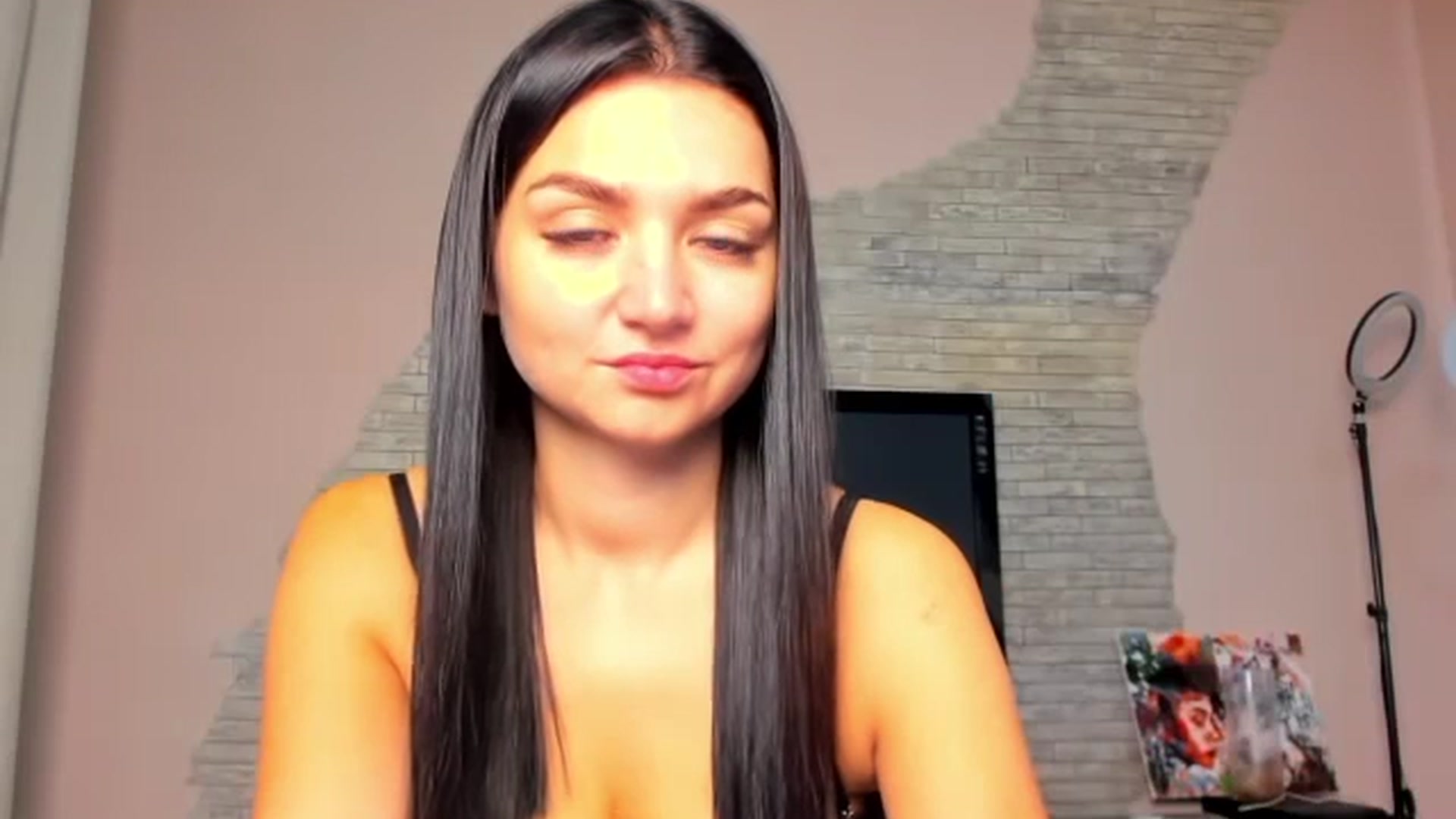 Gallery image thumbnail from ViolettStar's myfreecams stream on, 08/27/2025, 01:19 image 12 of 20