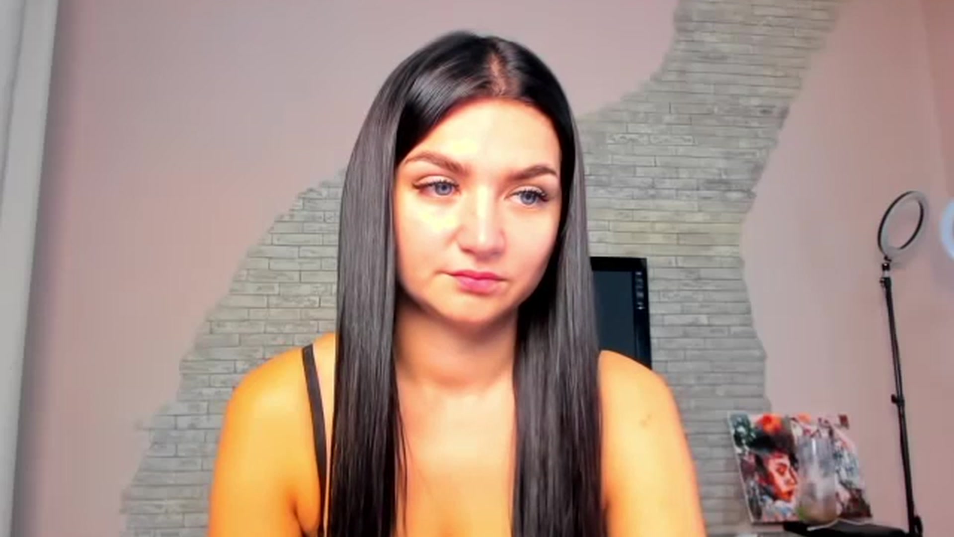 Gallery image thumbnail from ViolettStar's myfreecams stream on, 08/27/2025, 02:55 image 17 of 20