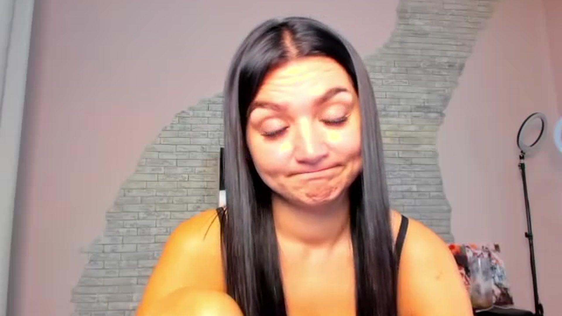Gallery image thumbnail from ViolettStar's myfreecams stream on, 08/27/2025, 02:55 image 19 of 20