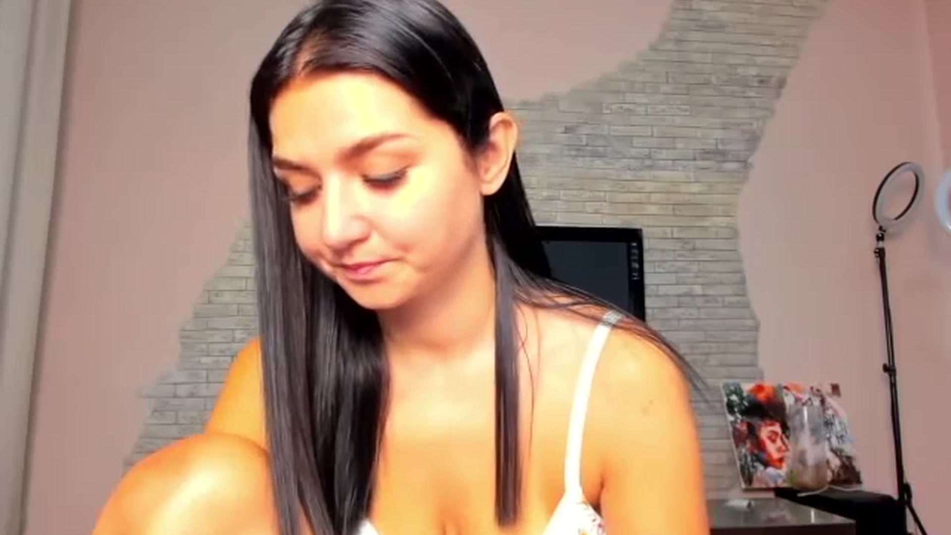 Gallery image thumbnail from ViolettStar's myfreecams stream on, 08/28/2025, 01:38 image 7 of 20