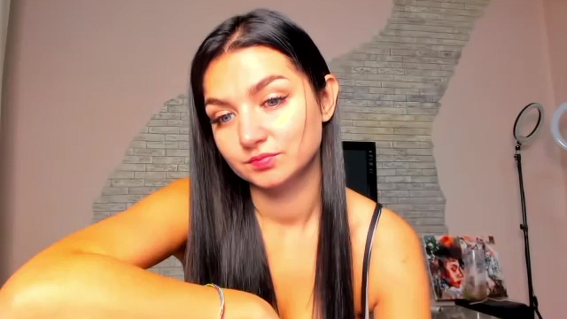 Gallery image thumbnail from ViolettStar's myfreecams stream on, 08/29/2025, 01:29 image 2 of 20