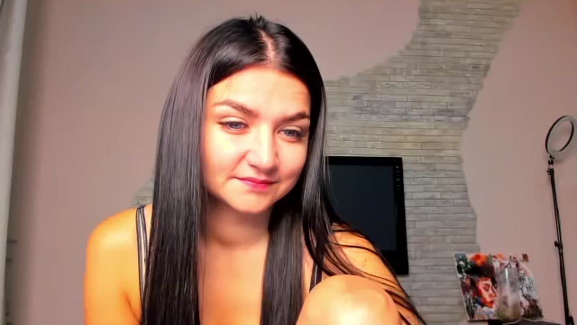Gallery image thumbnail from ViolettStar's myfreecams stream on, 09/02/2025, 02:17 image 1 of 20