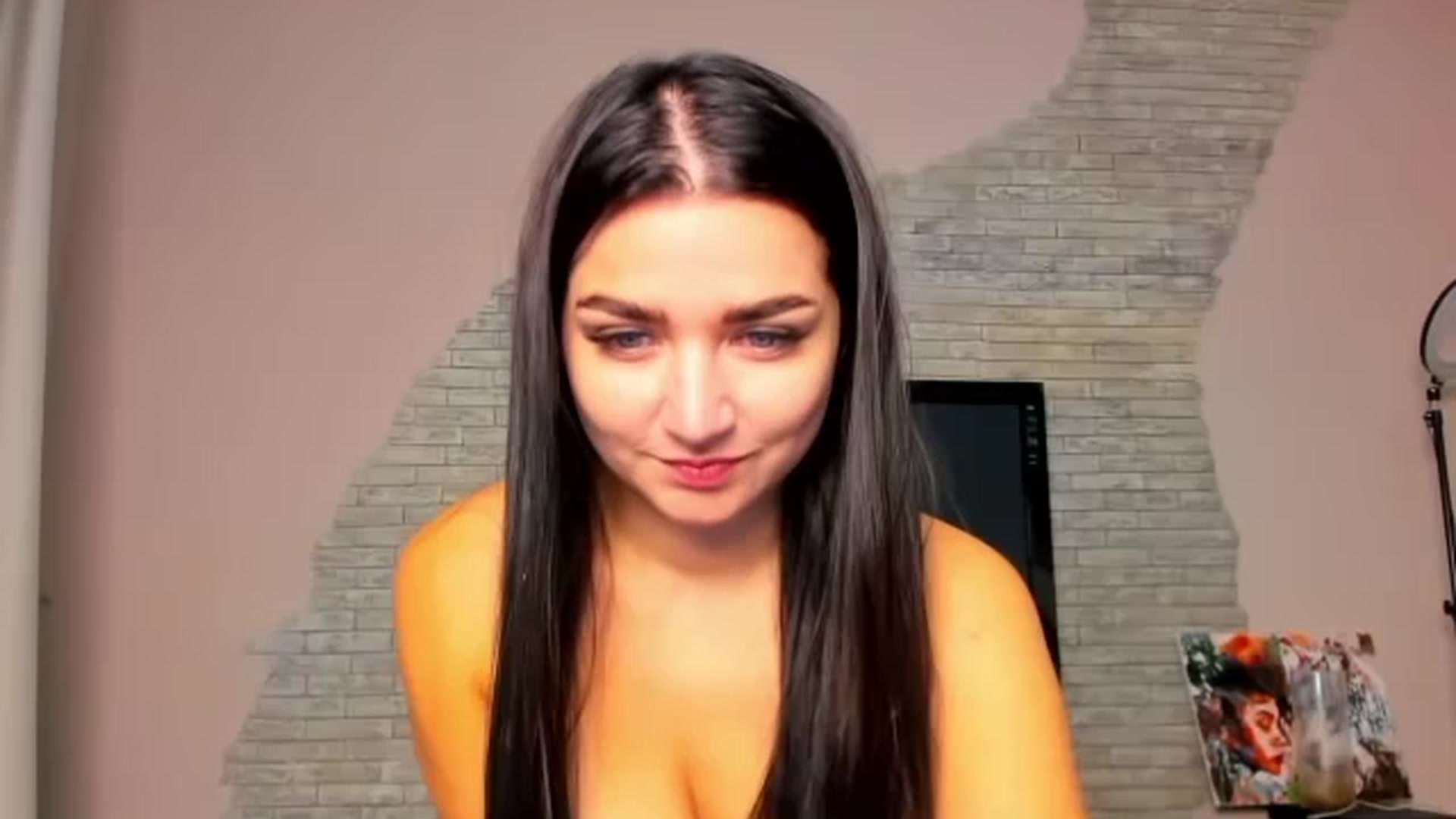 Gallery image thumbnail from ViolettStar's myfreecams stream on, 09/08/2025, 01:43 image 1 of 20