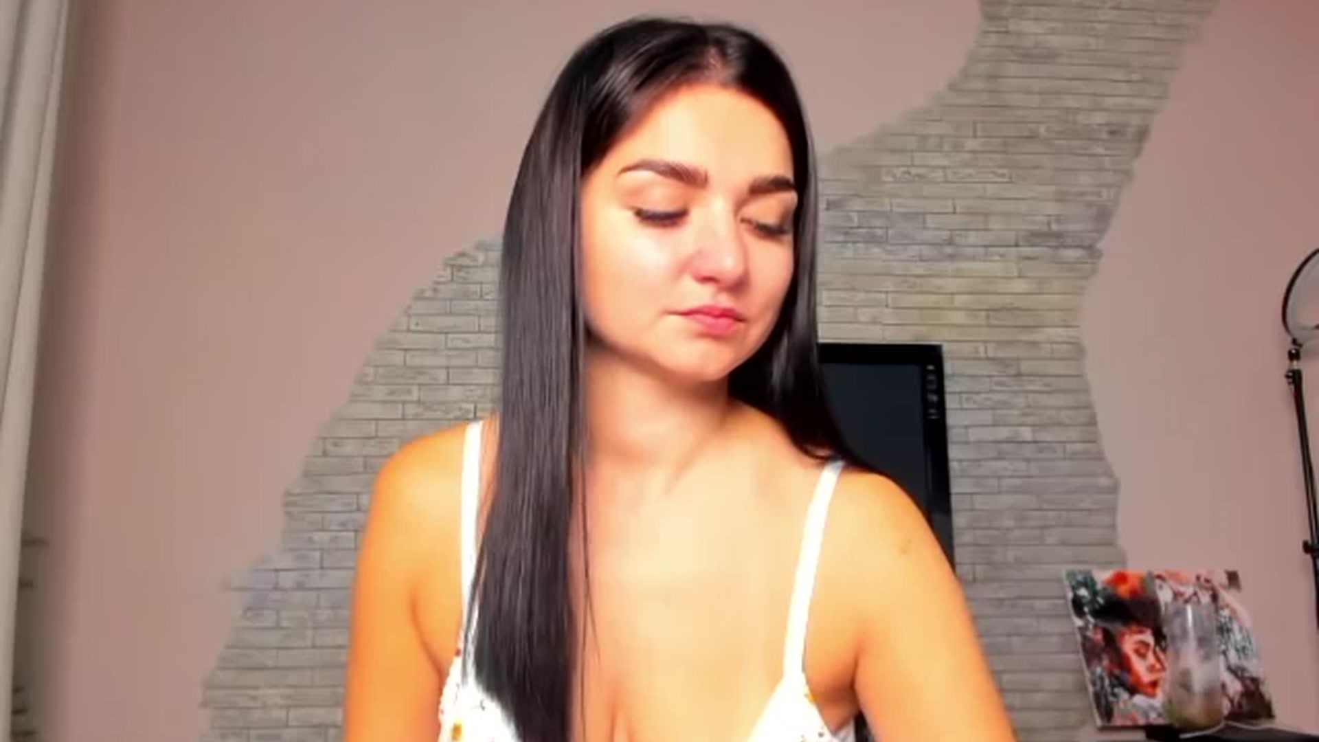 Gallery image thumbnail from ViolettStar's myfreecams stream on, 09/09/2025, 01:24 image 7 of 20