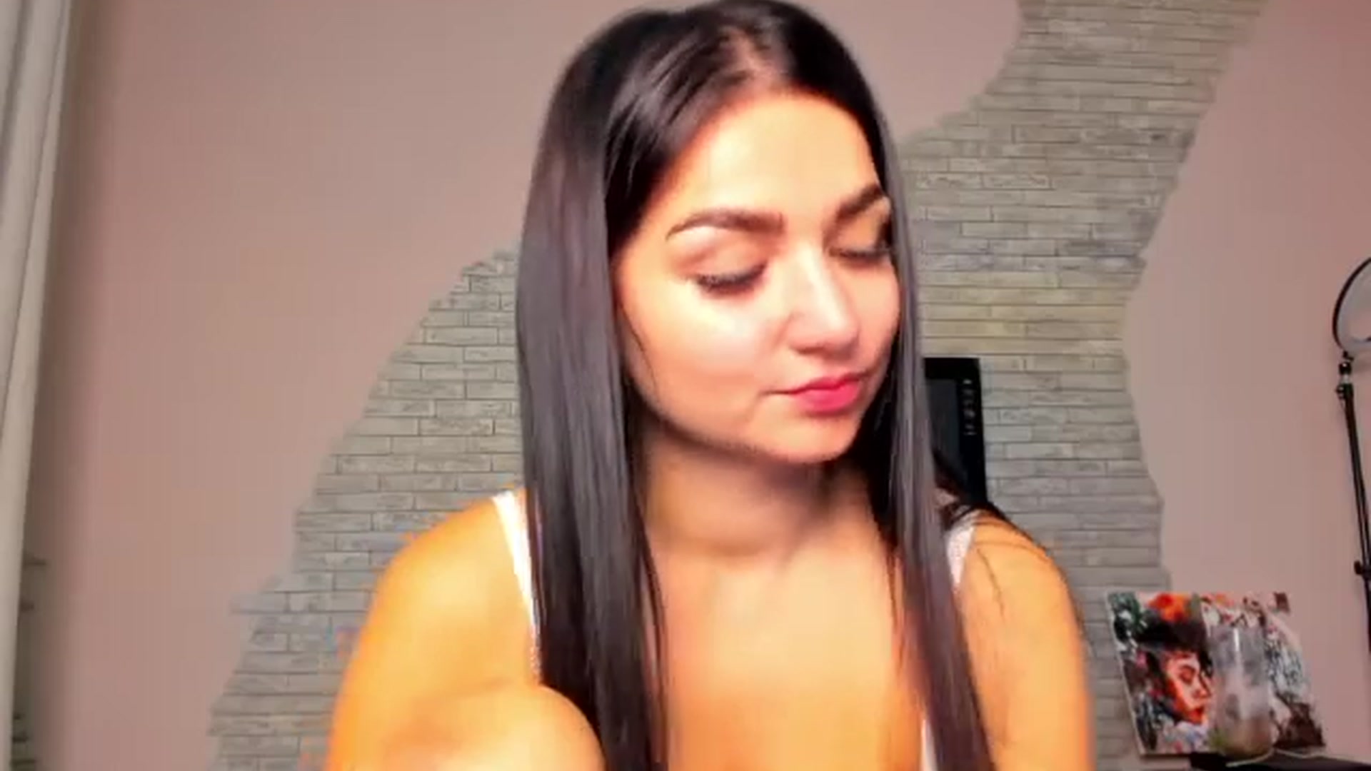 Gallery image thumbnail from ViolettStar's myfreecams stream on, 09/09/2025, 01:24 image 10 of 20