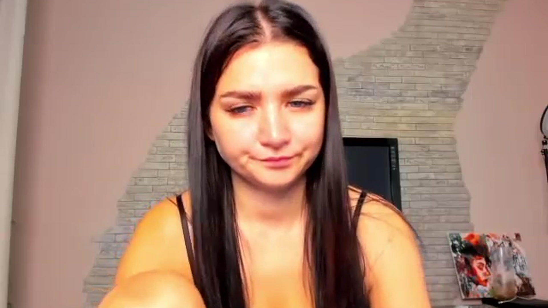 Gallery image thumbnail from ViolettStar's myfreecams stream on, 09/17/2025, 01:22 image 17 of 20