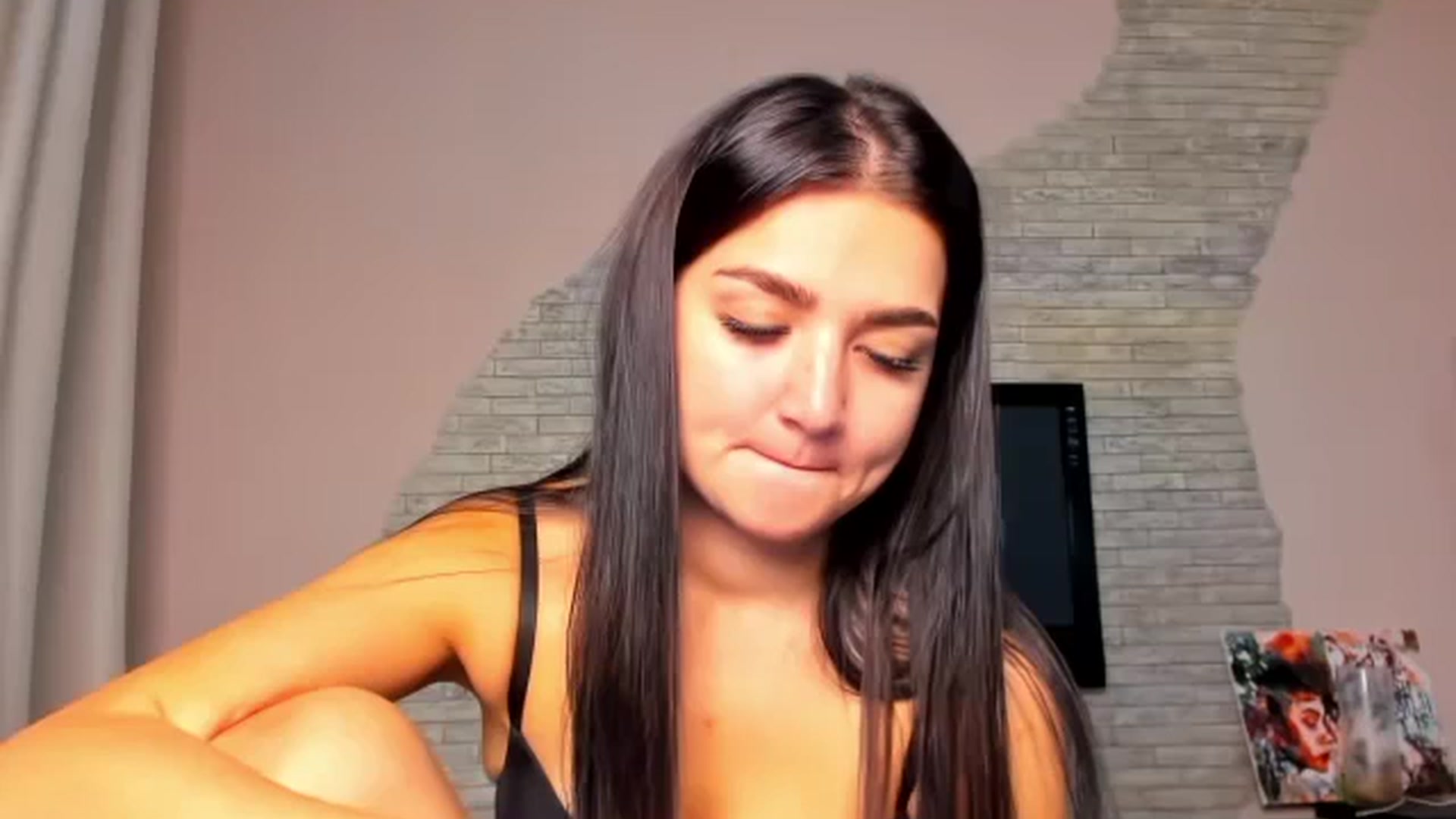 Gallery image thumbnail from ViolettStar's myfreecams stream on, 09/20/2025, 02:21 image 1 of 20