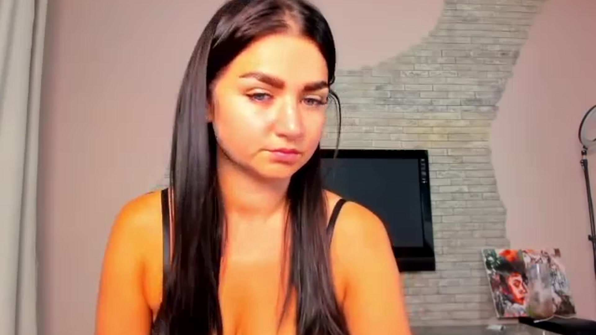 Gallery image thumbnail from ViolettStar's myfreecams stream on, 10/01/2025, 02:41 image 11 of 20