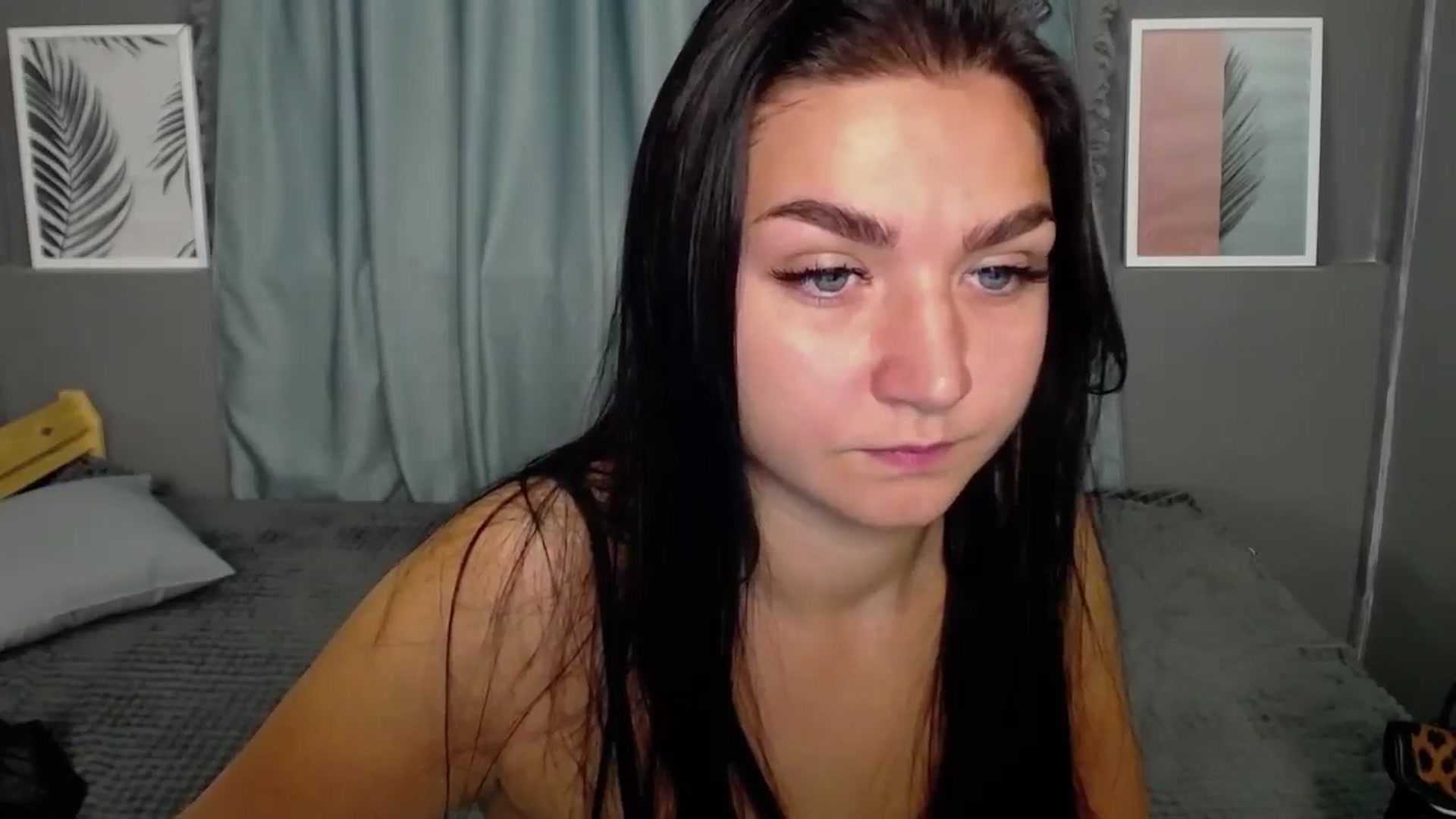 Gallery image thumbnail from ViolettStar's myfreecams stream on, 10/14/2025, 02:09 image 13 of 20