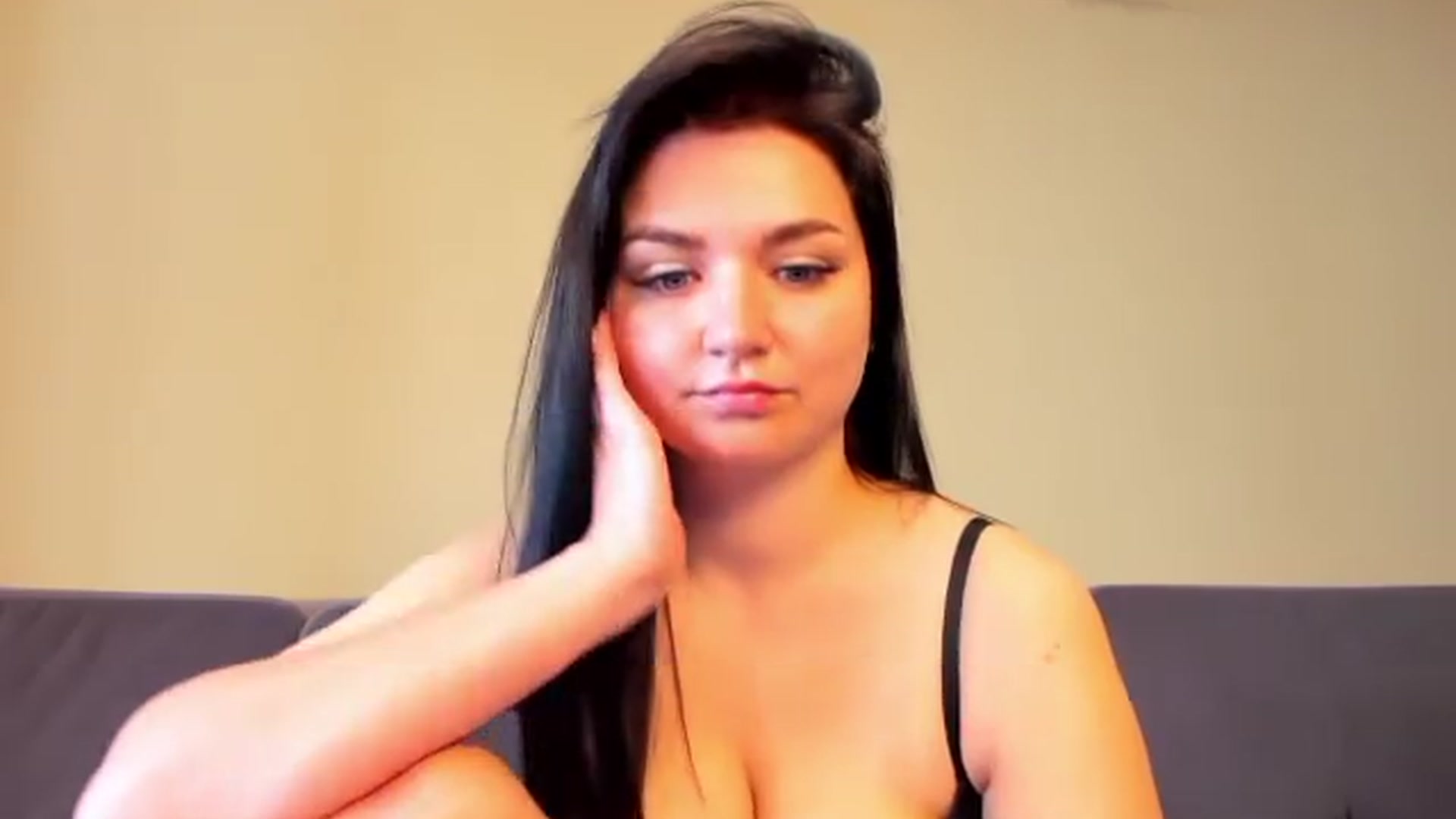 Gallery image thumbnail from ViolettStar's myfreecams stream on, 05/12/2026, 02:49 image 13 of 20