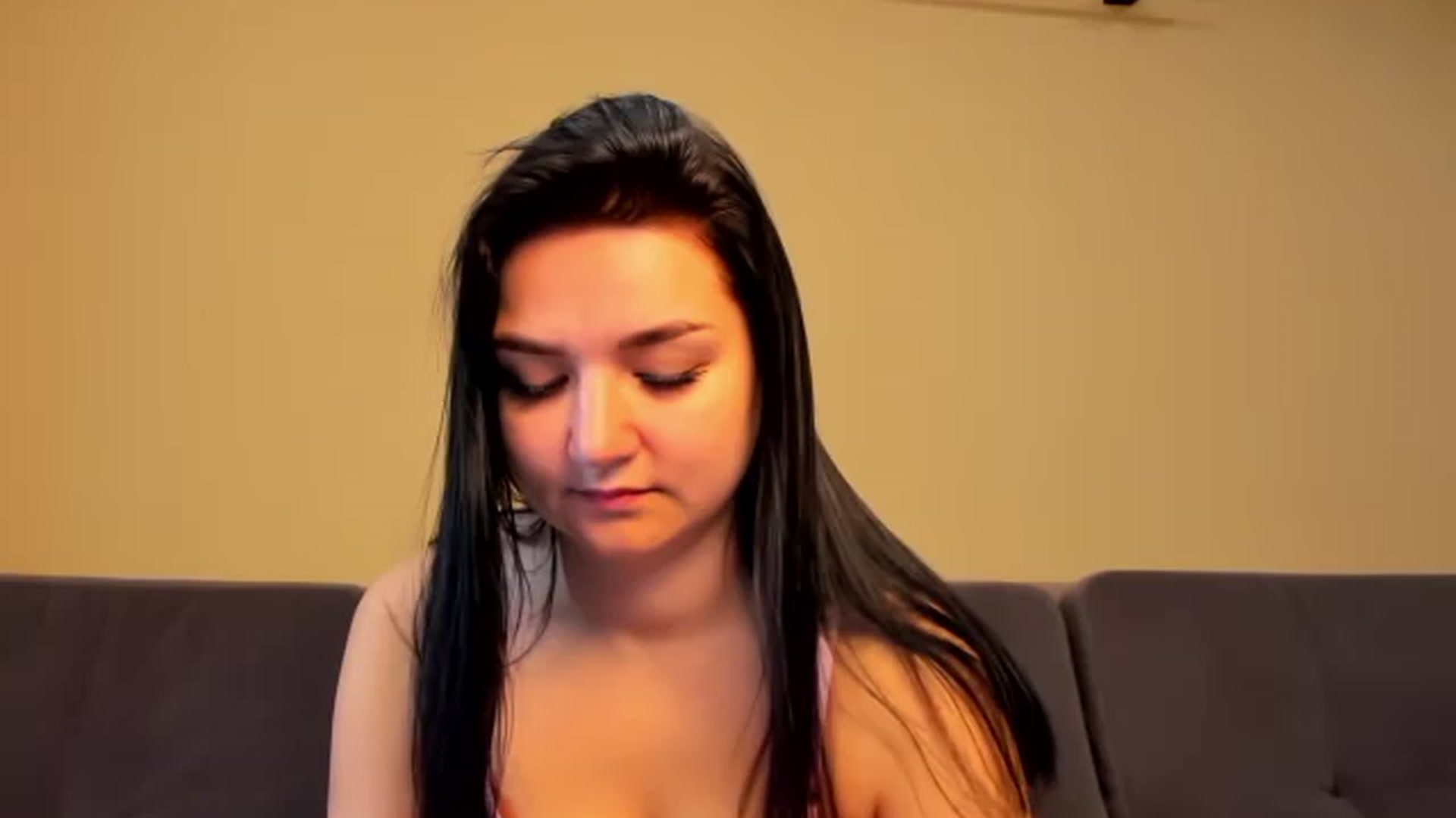 Gallery image thumbnail from ViolettStar's myfreecams stream on, 05/14/2026, 02:17 image 8 of 20