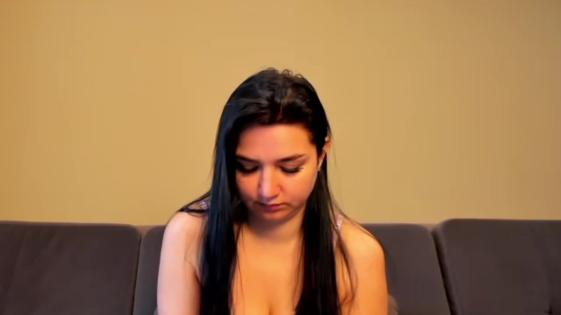 Gallery image thumbnail from ViolettStar's myfreecams stream on, 05/14/2026, 02:17 image 16 of 20
