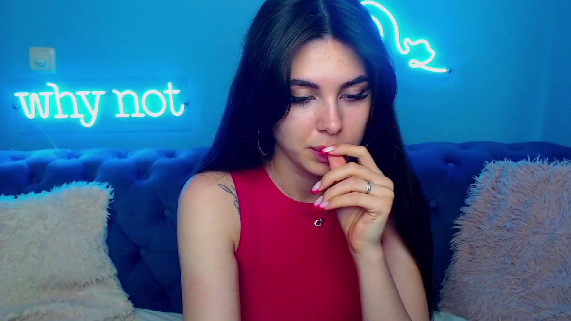 Gallery image thumbnail from ViolinaLove's myfreecams stream on, 06/01/2025, 10:27 image 12 of 20
