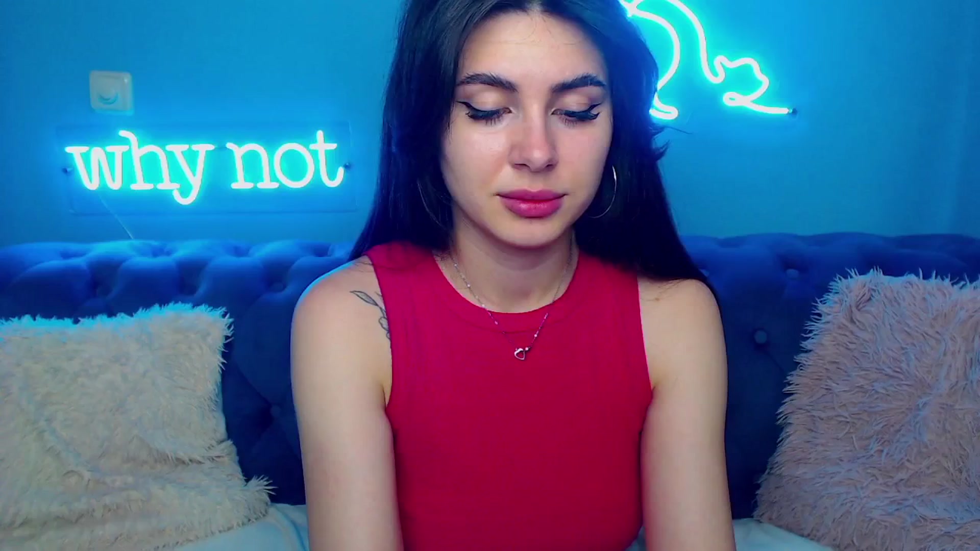 Gallery image thumbnail from ViolinaLove's myfreecams stream on, 06/01/2025, 11:06 image 2 of 20