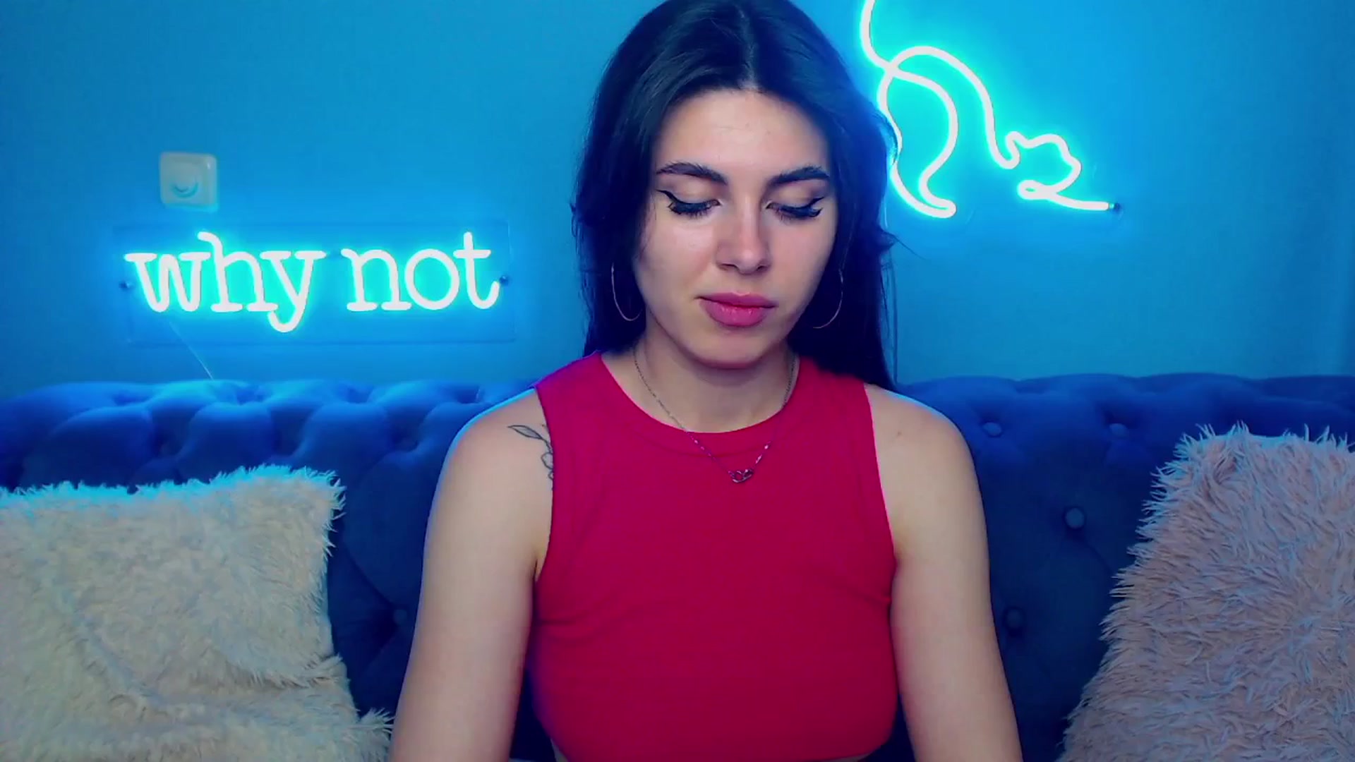 Gallery image thumbnail from ViolinaLove's myfreecams stream on, 06/01/2025, 11:06 image 14 of 20