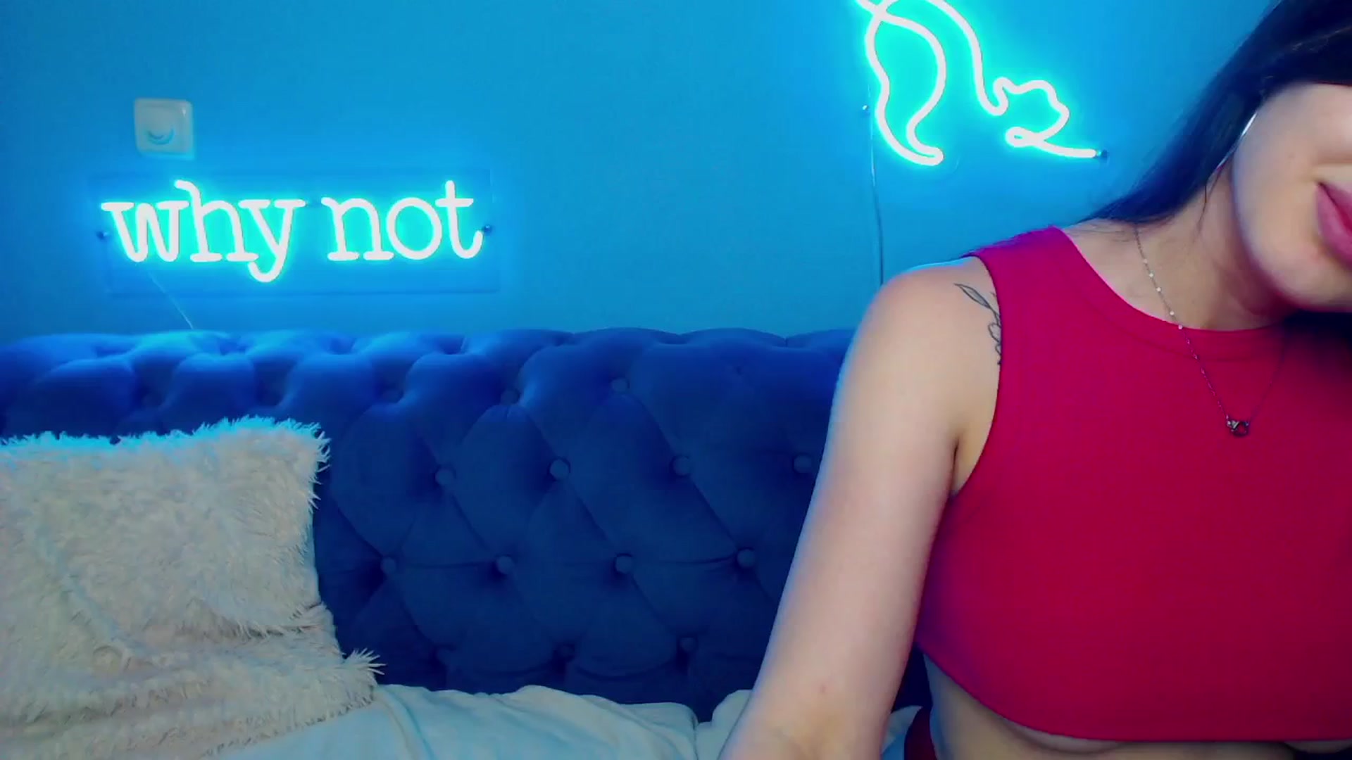 Gallery image thumbnail from ViolinaLove's myfreecams stream on, 06/01/2025, 11:06 image 6 of 20