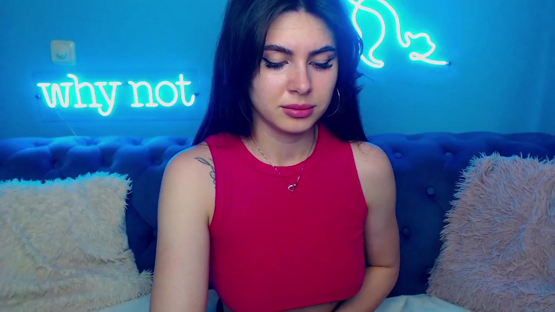 Gallery image thumbnail from ViolinaLove's myfreecams stream on, 06/01/2025, 11:06 image 3 of 20