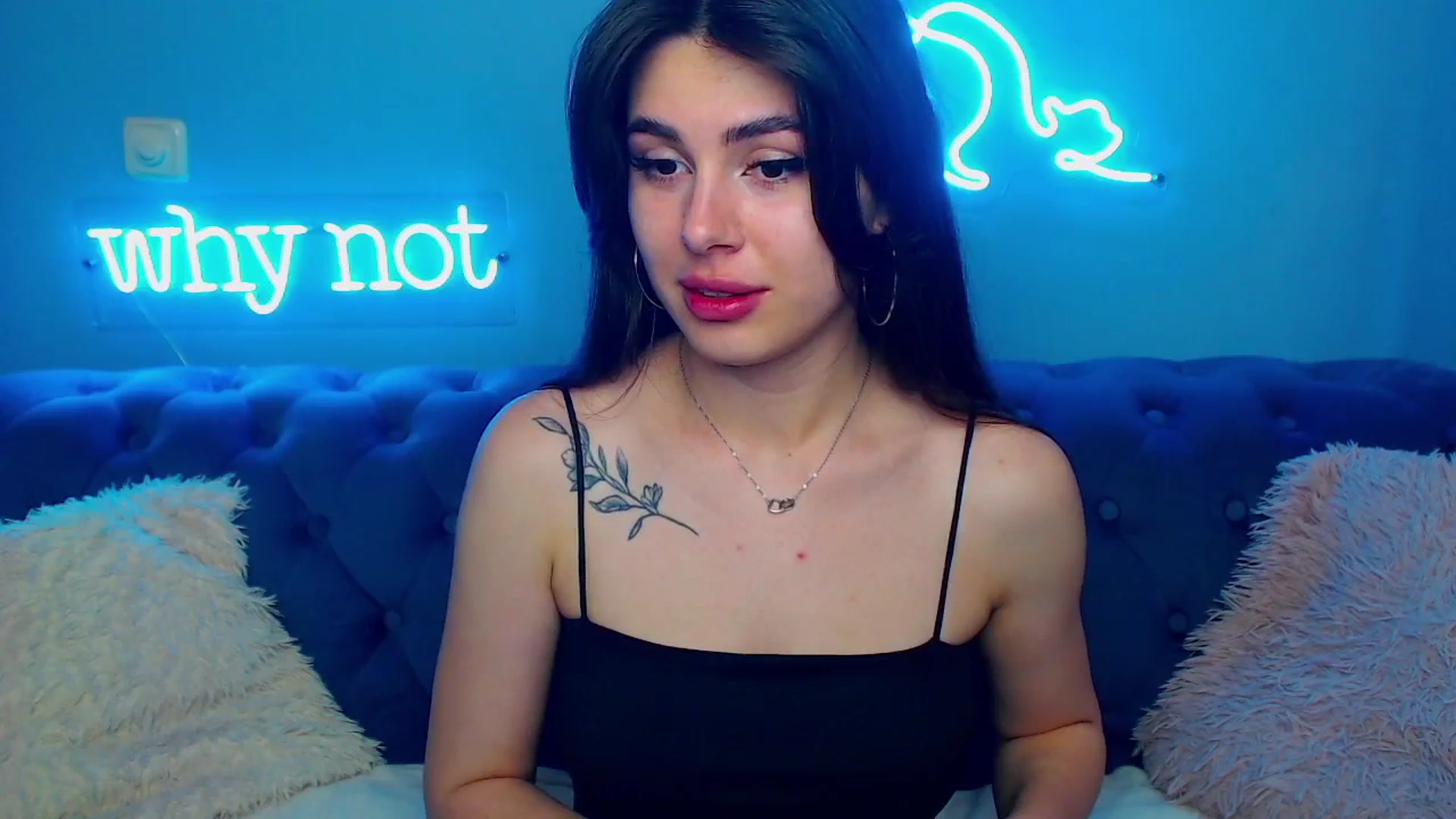 Gallery image thumbnail from ViolinaLove's myfreecams stream on, 06/02/2025, 10:59 image 5 of 20