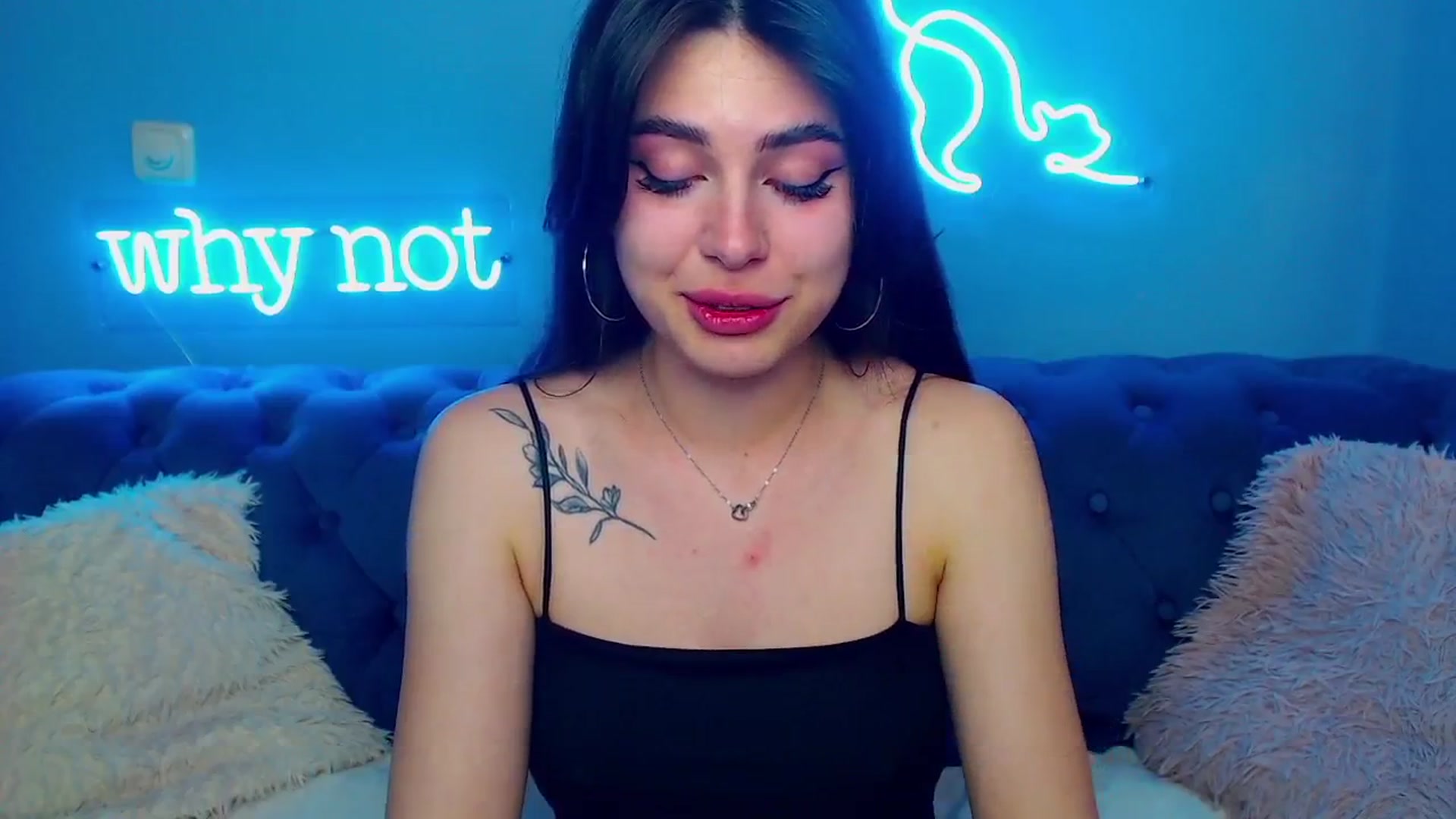 Gallery image thumbnail from ViolinaLove's myfreecams stream on, 06/02/2025, 10:59 image 20 of 20